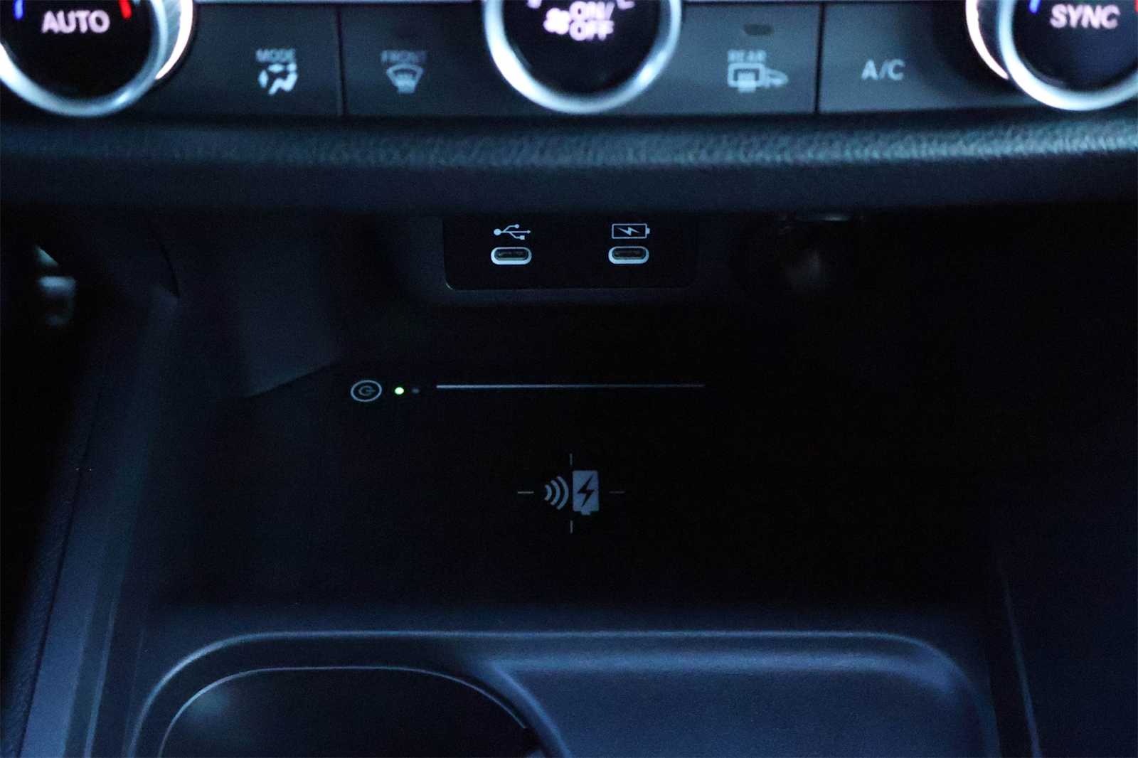 Thumbnail: 2025 Acura ADX - 25