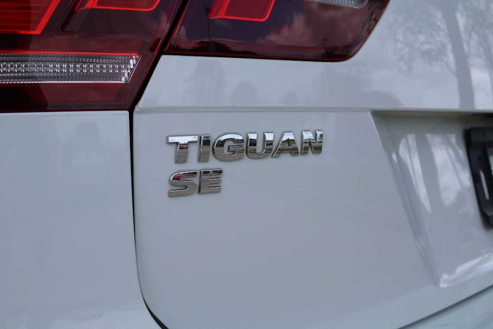 Thumbnail: 2021 Volkswagen Tiguan - 7