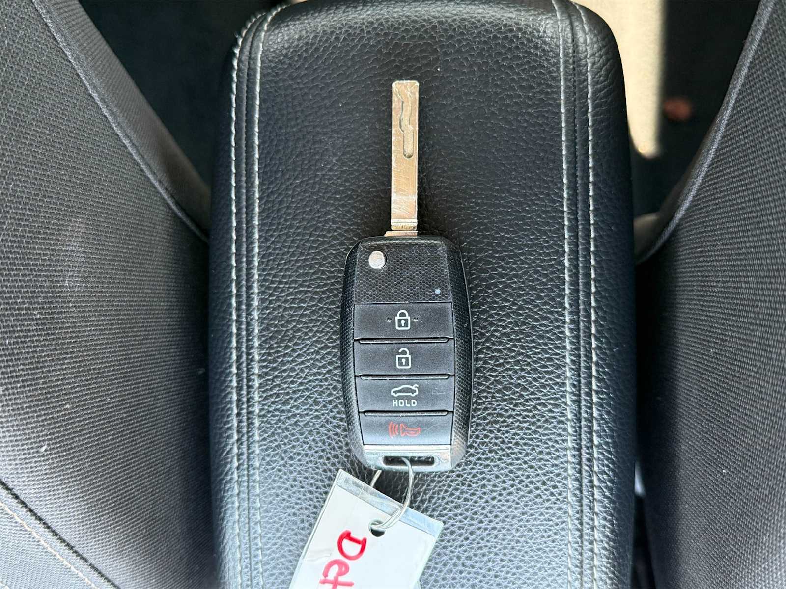 Thumbnail: 2020 Kia Rio - 20