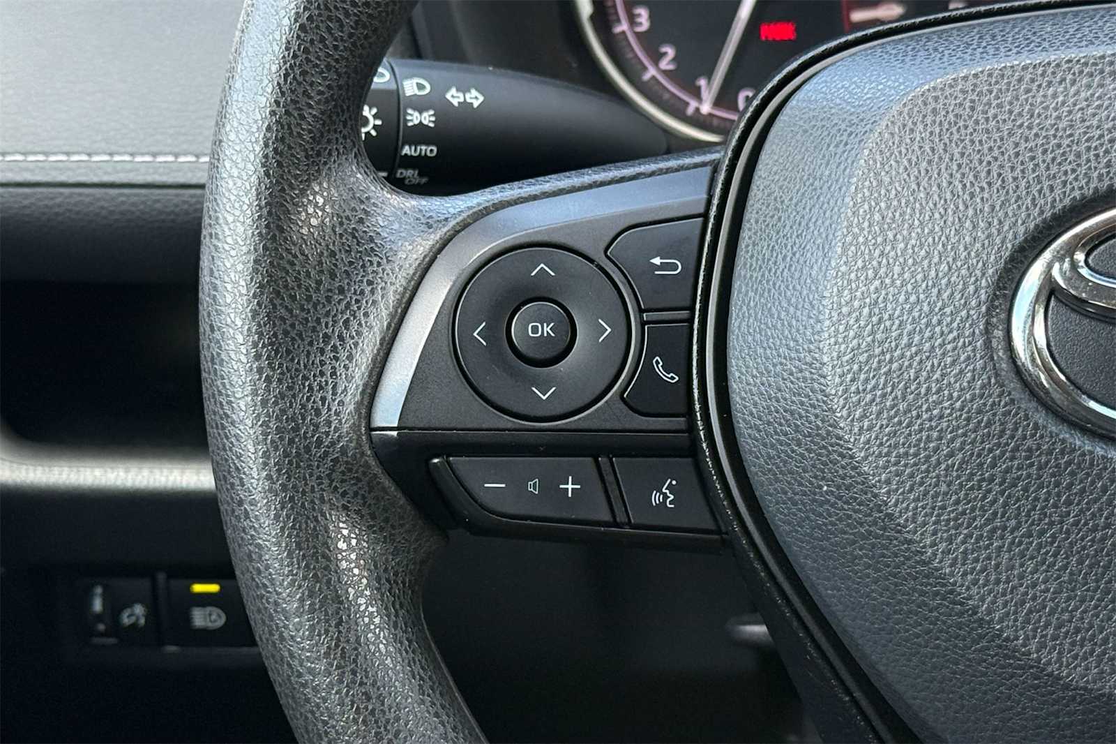 Thumbnail: 2024 Toyota RAV4 - 22