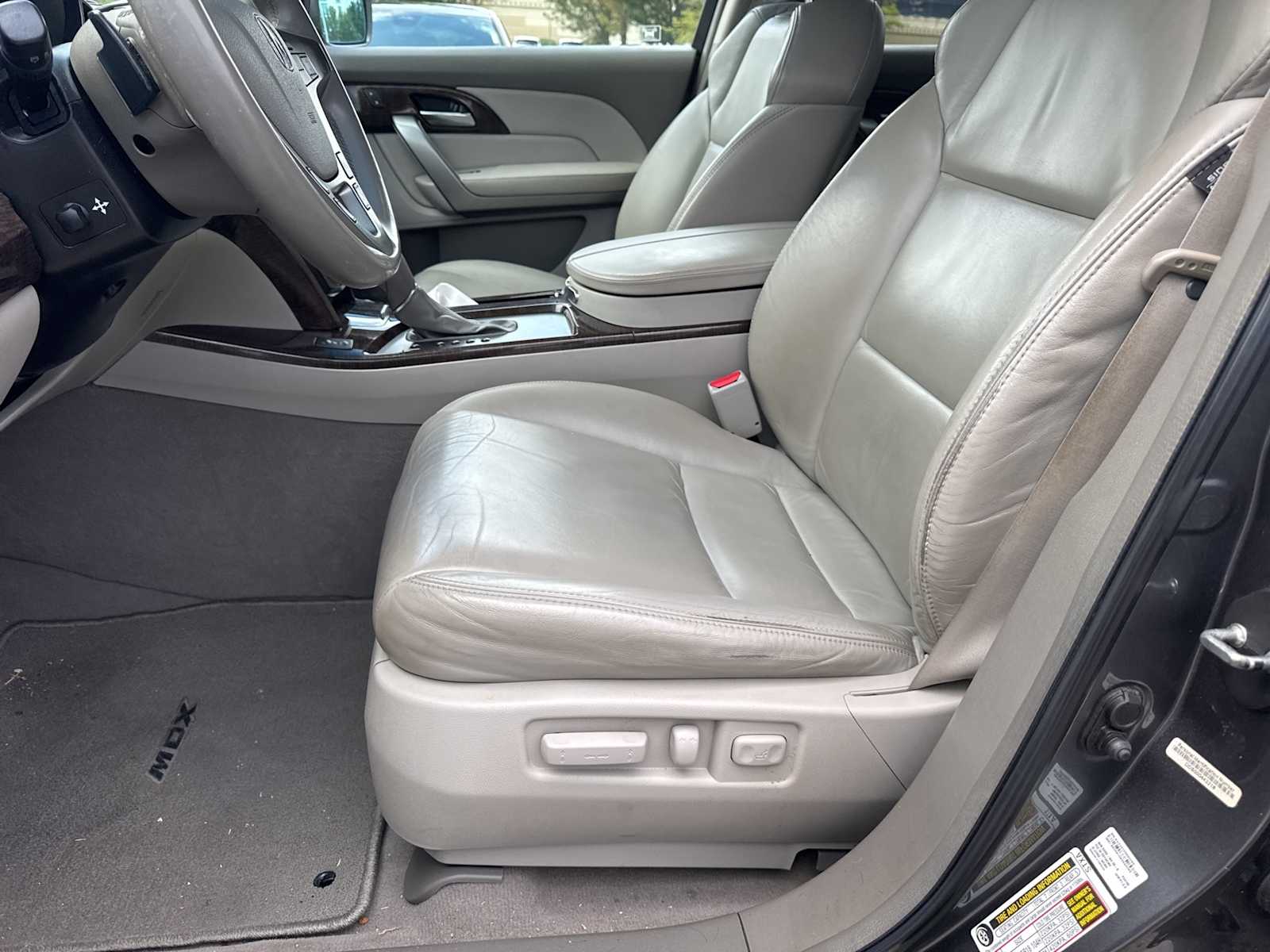 Thumbnail: 2011 Acura MDX - 6