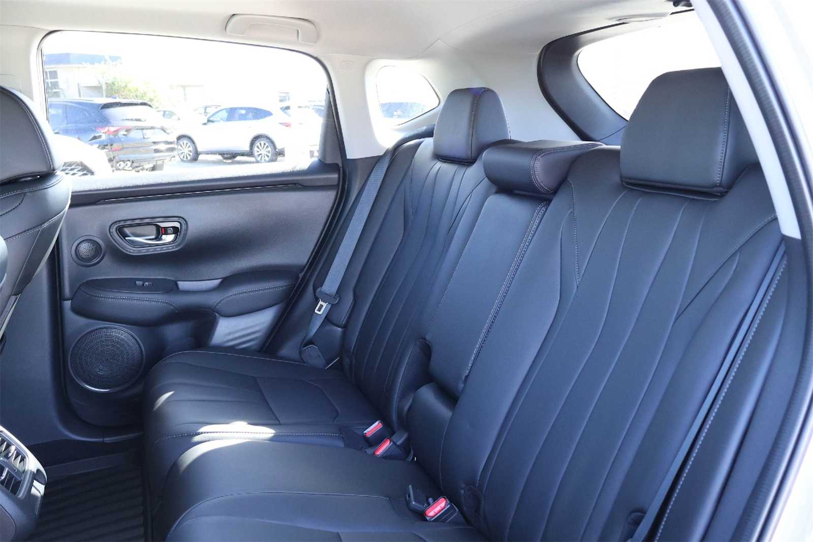 Thumbnail: 2025 Acura ADX - 13