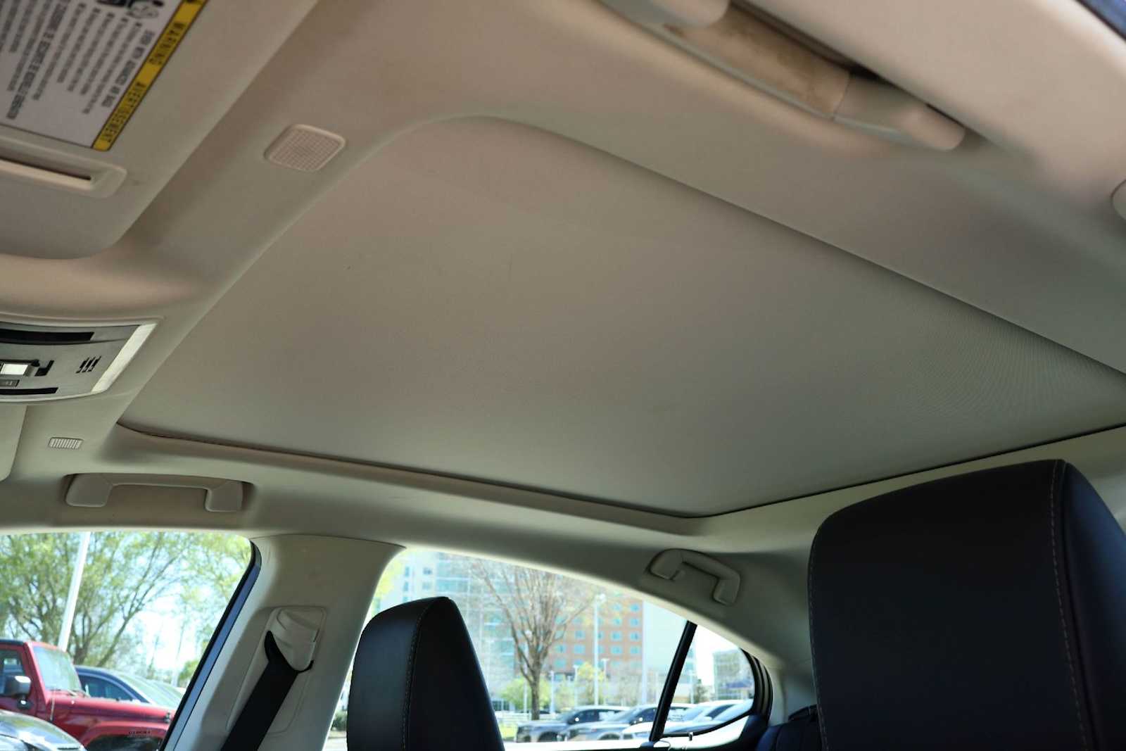 Thumbnail: 2023 Lexus ES - 28