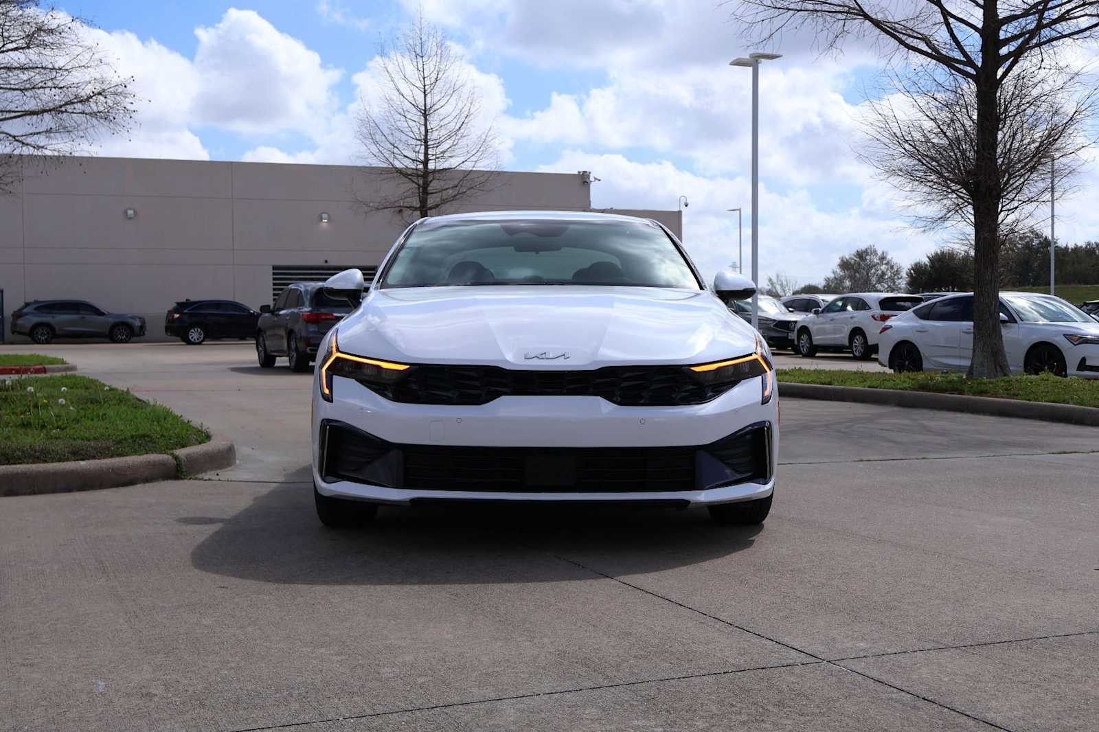 Thumbnail: 2025 Kia K5 - 6