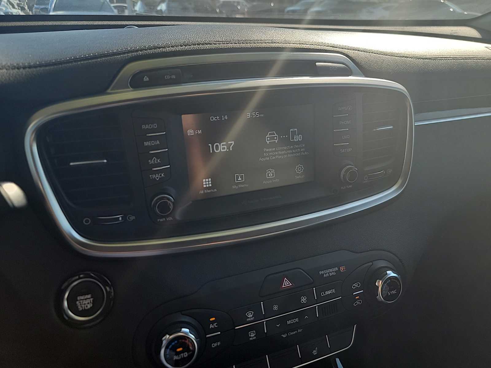 Thumbnail: 2018 Kia Sorento - 12