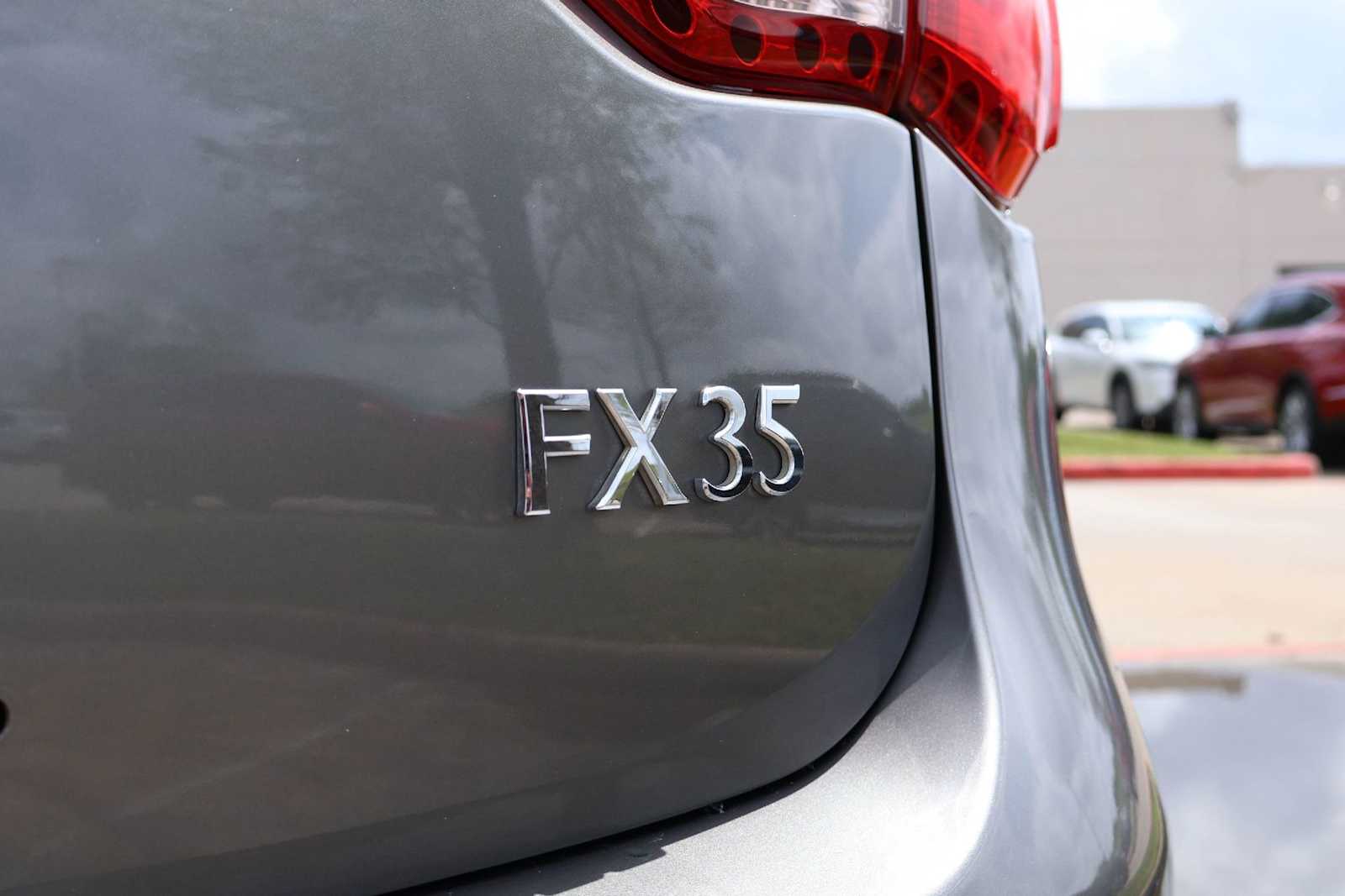 Thumbnail: 2011 INFINITI FX35 - 7