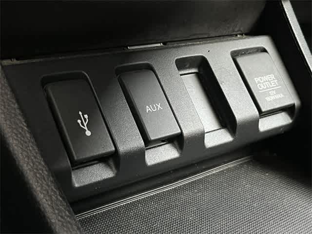 Thumbnail: 2016 Honda HR-V - 25
