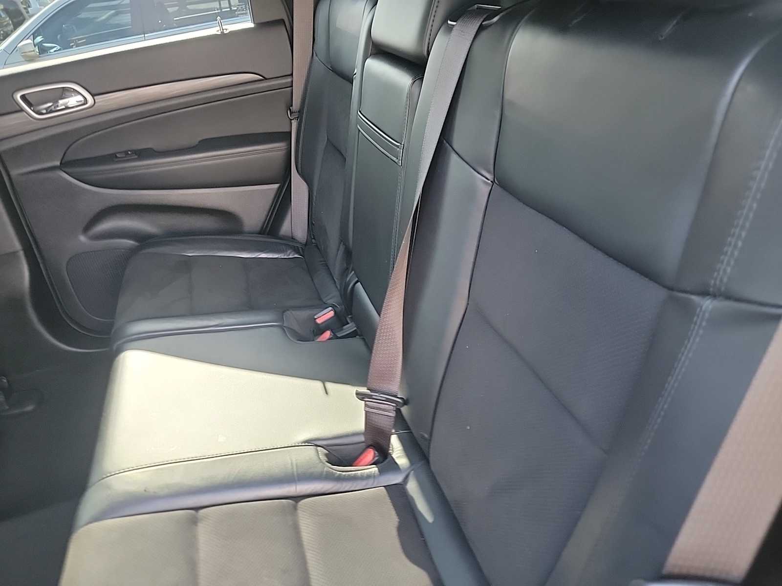 Thumbnail: 2021 Jeep Grand Cherokee - 9