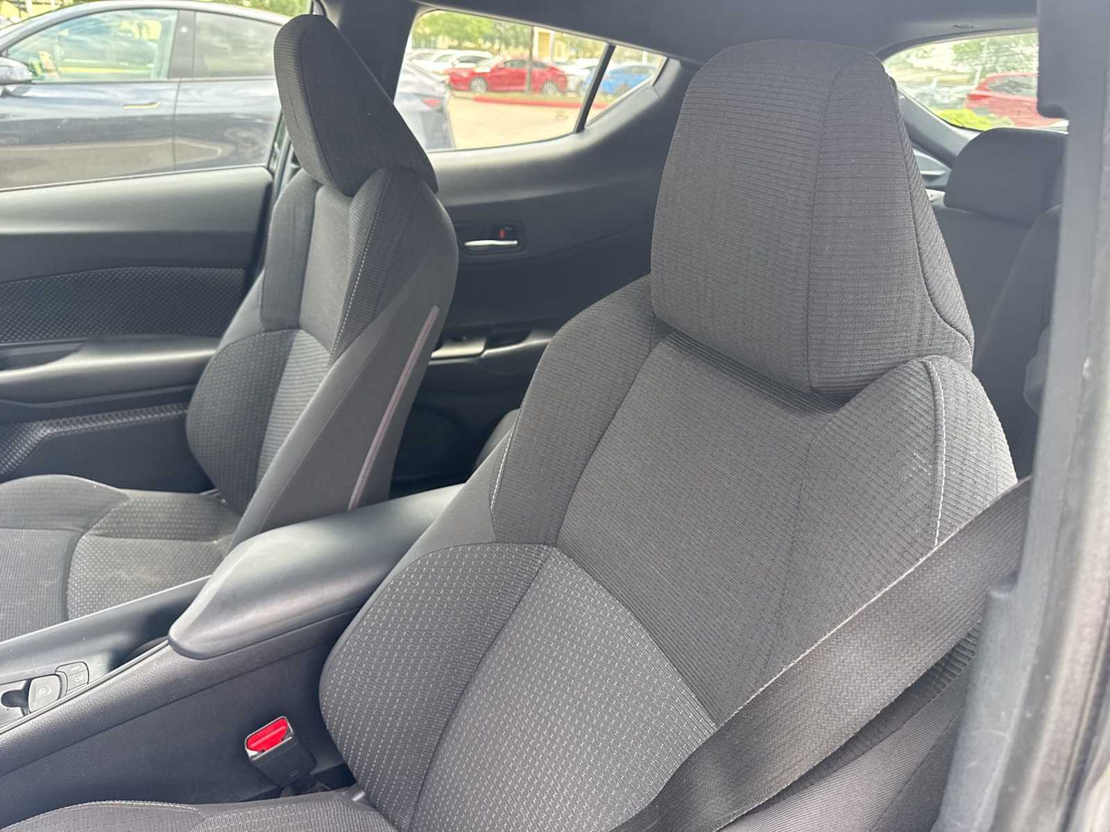 Thumbnail: 2019 Toyota C-HR - 7