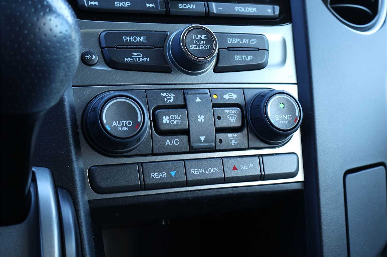 Thumbnail: 2013 Honda Pilot - 26