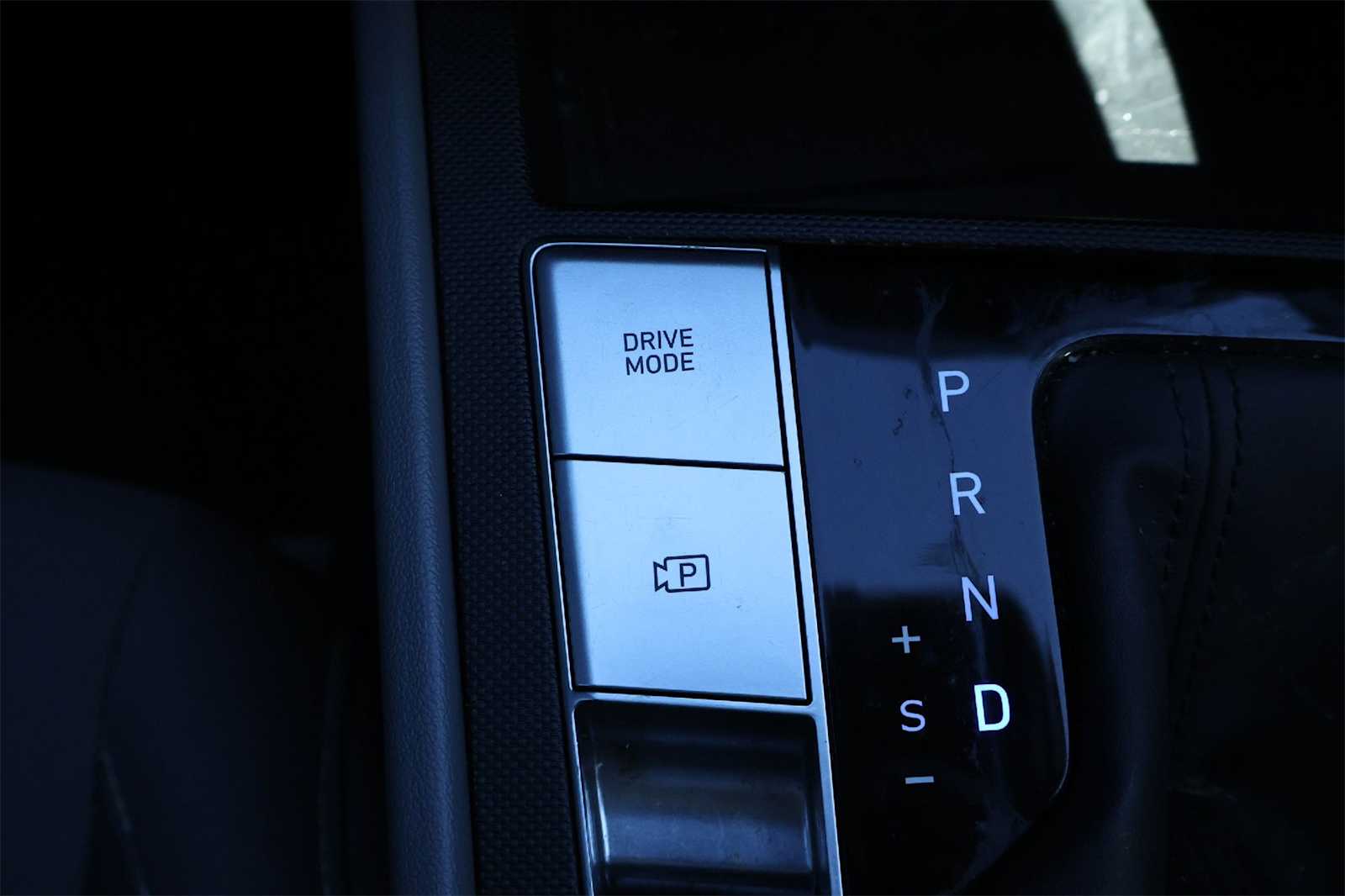 Thumbnail: 2023 Hyundai Elantra - 27