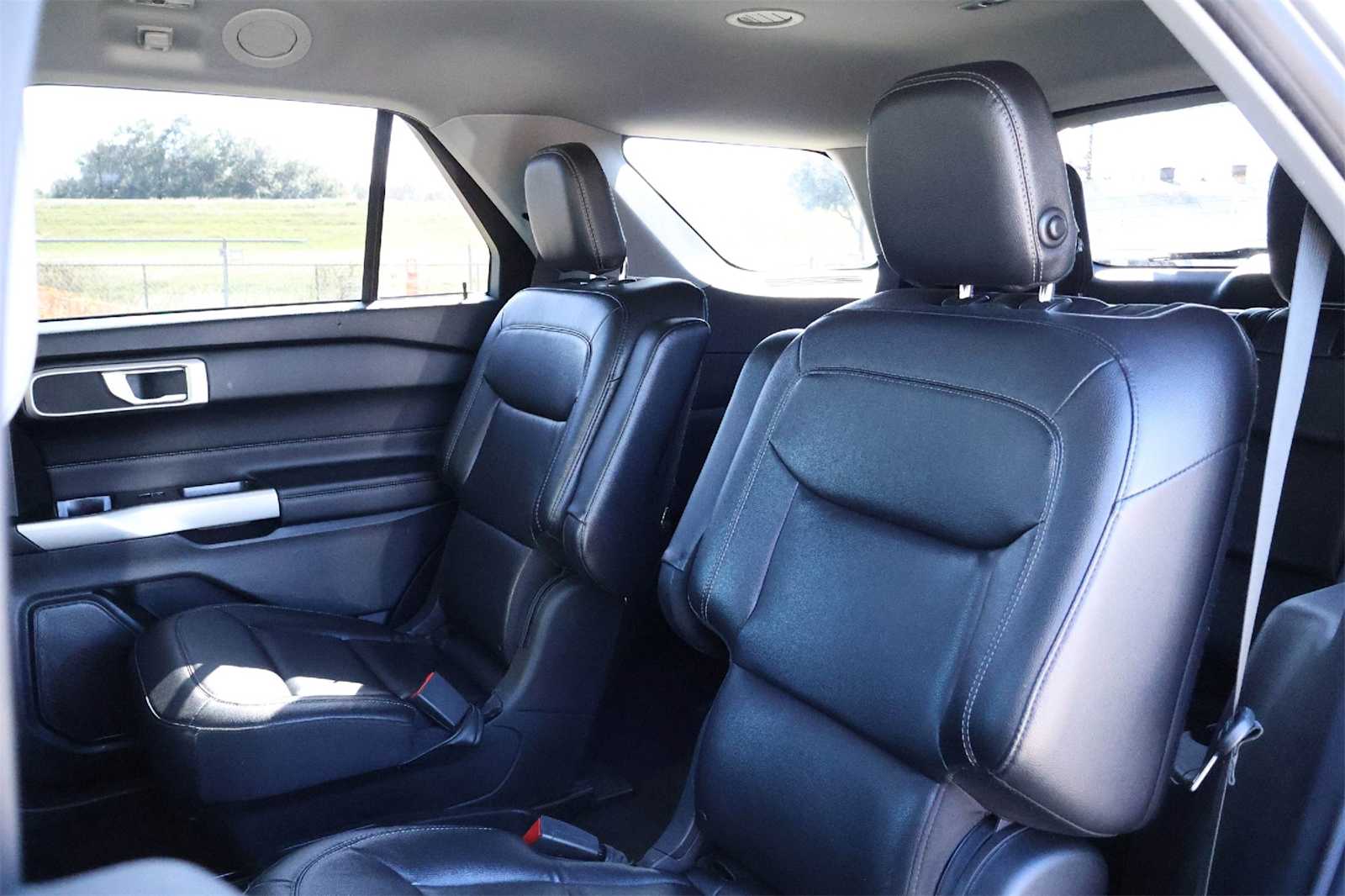 Thumbnail: 2020 Ford Explorer - 13