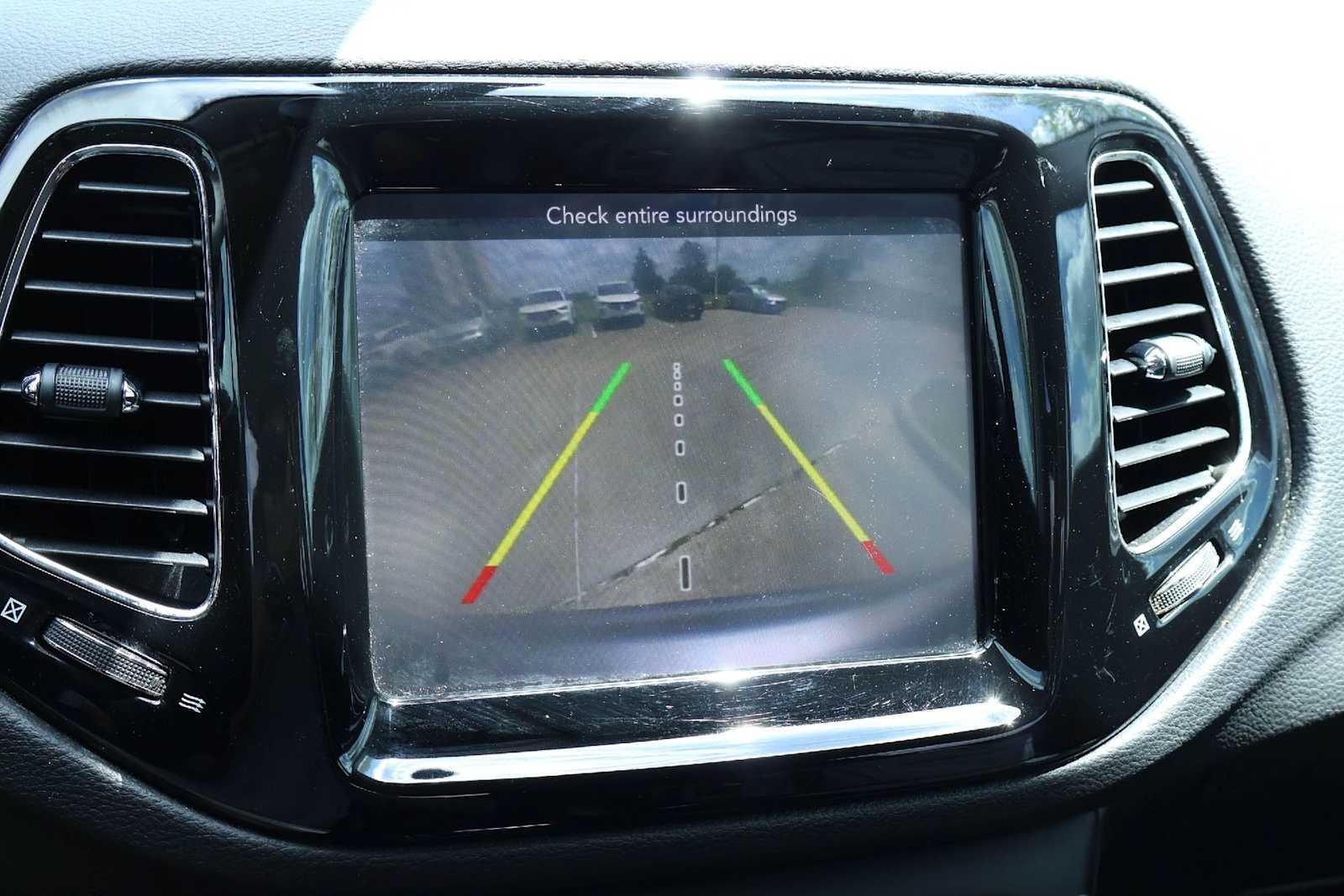 Thumbnail: 2018 Jeep Compass - 29