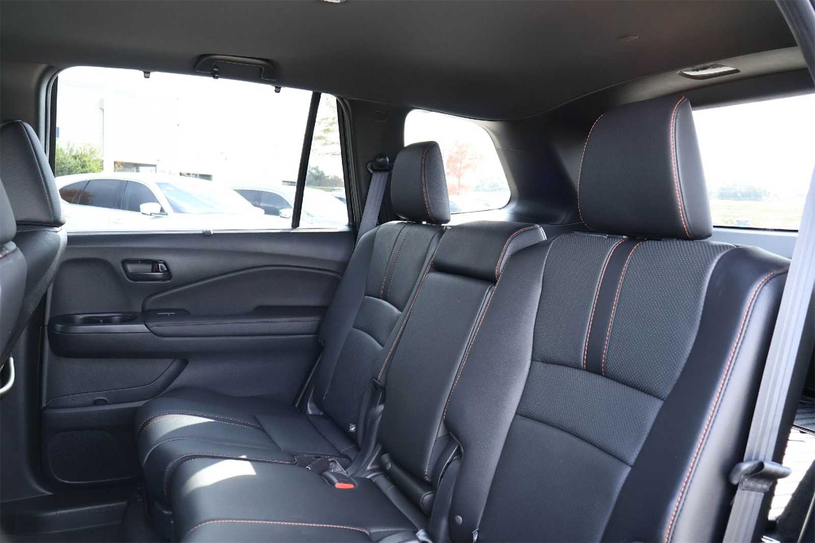 Thumbnail: 2023 Honda Passport - 13