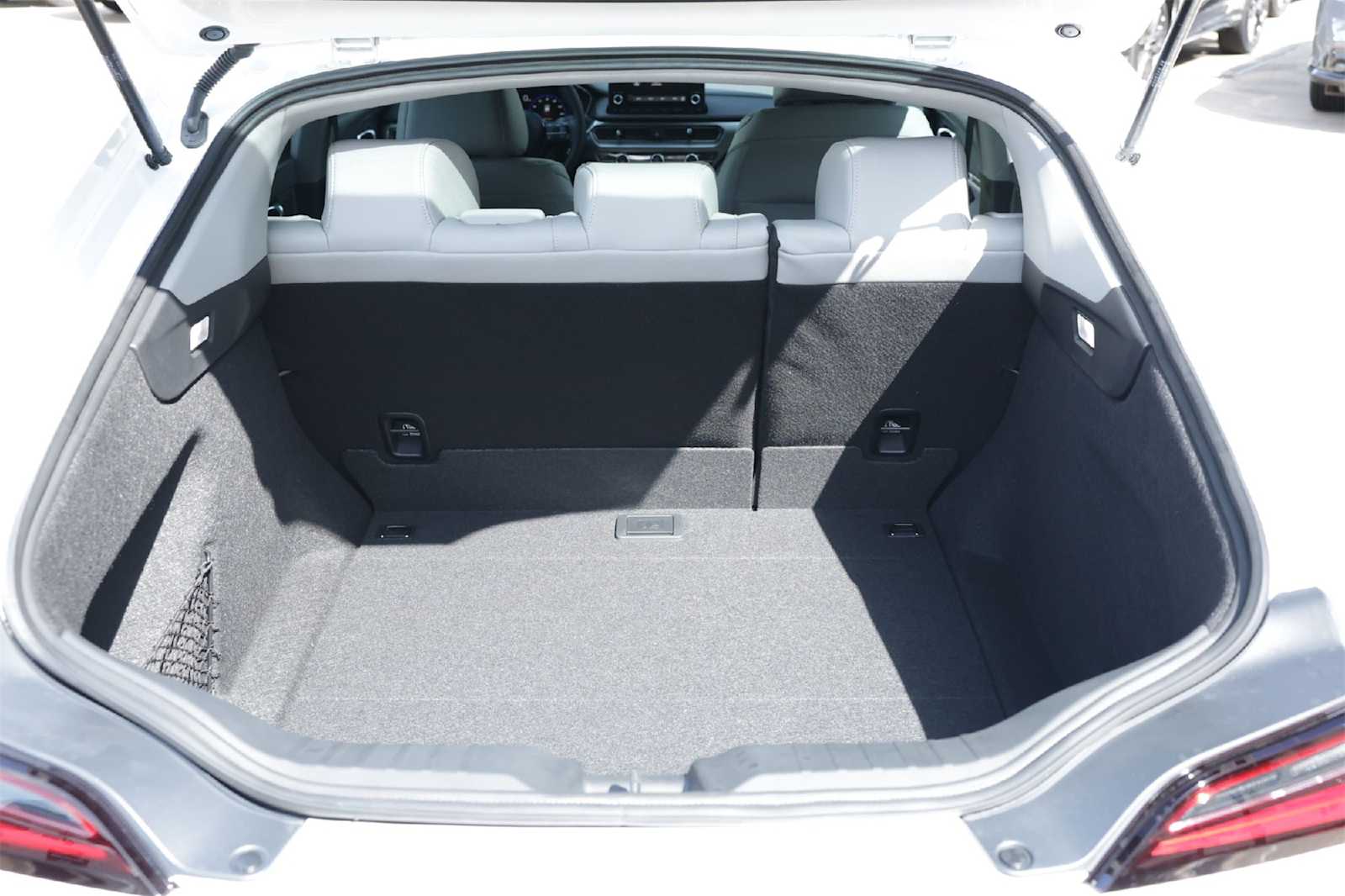 Thumbnail: 2025 Acura Integra - 10