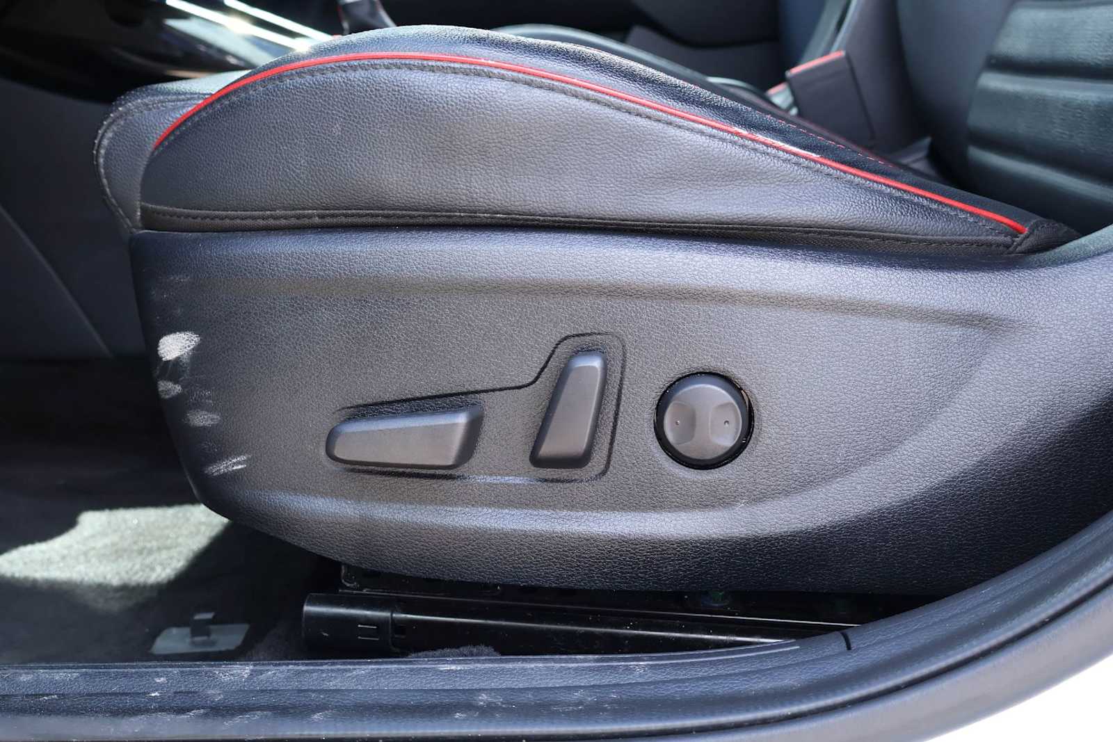 Thumbnail: 2020 Kia Forte - 24