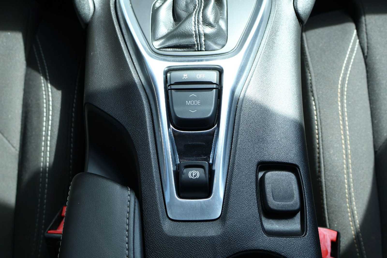 Thumbnail: 2018 Chevrolet Camaro - 25