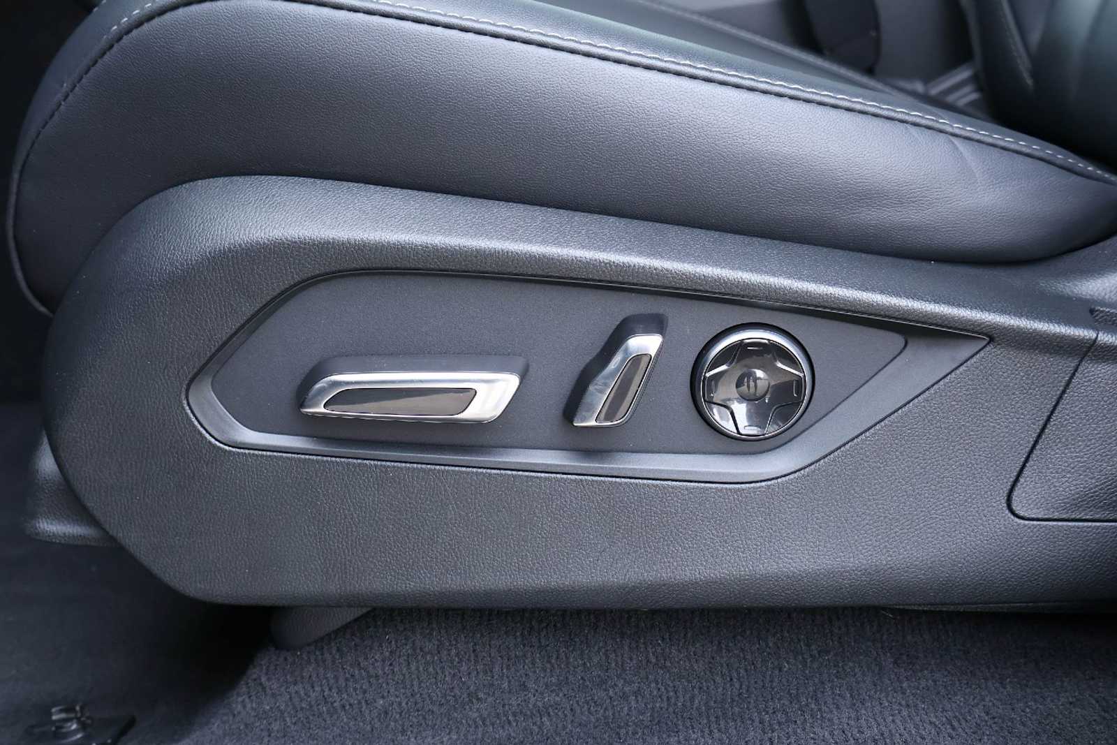 Thumbnail: 2023 Acura MDX - 24