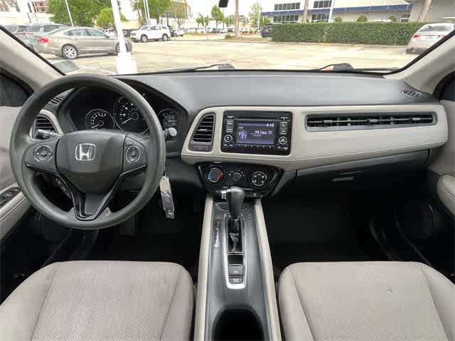 Thumbnail: 2016 Honda HR-V - 10