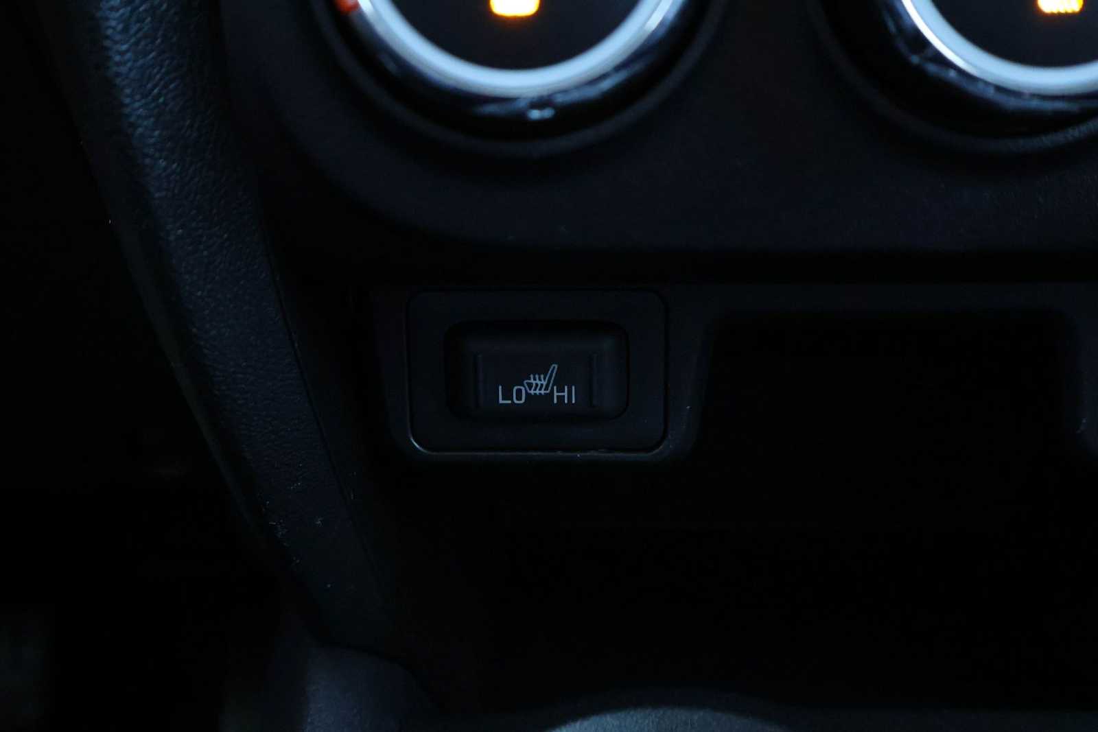 Thumbnail: 2015 Mitsubishi Outlander Sport - 26