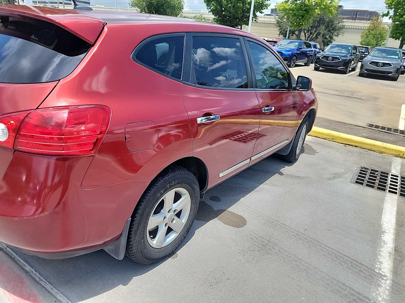 Thumbnail: 2013 Nissan Rogue - 4