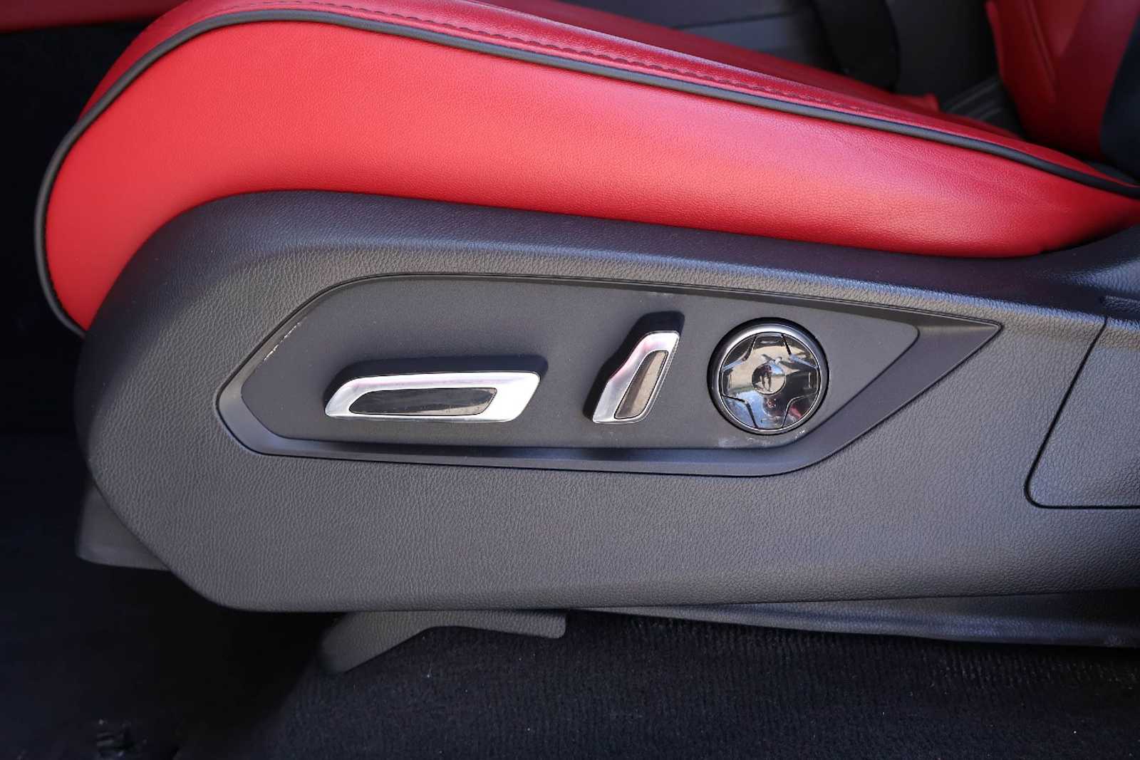 Thumbnail: 2023 Acura MDX - 24