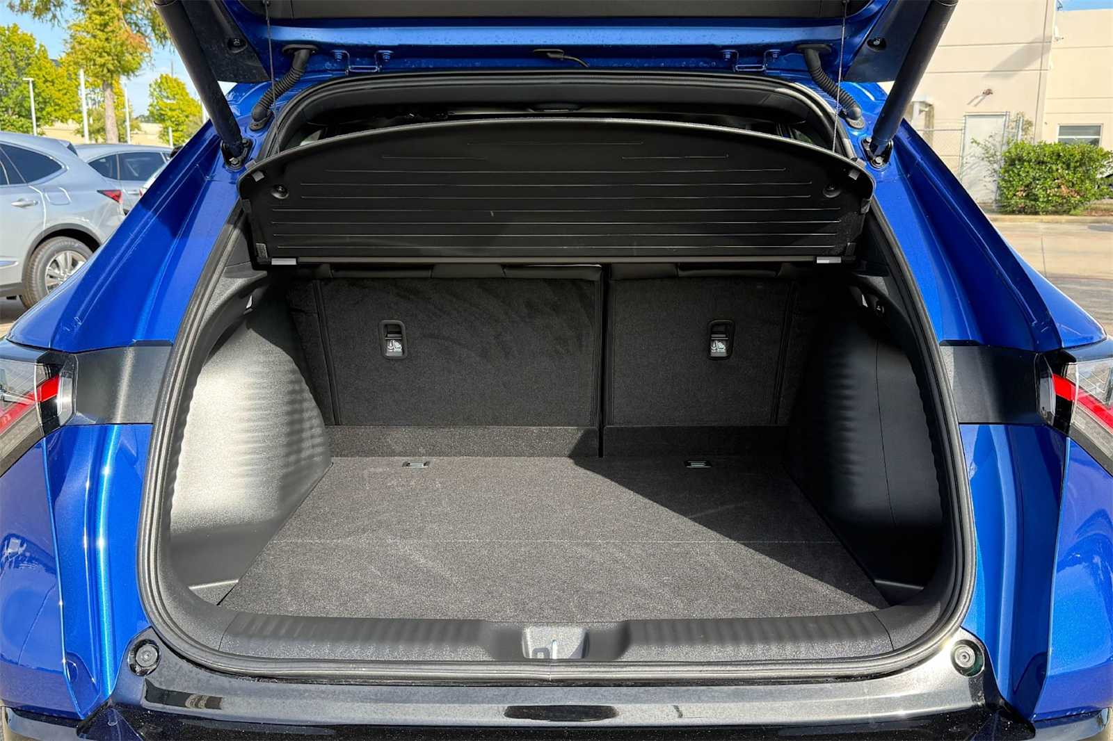 Thumbnail: 2025 Acura ADX - 19