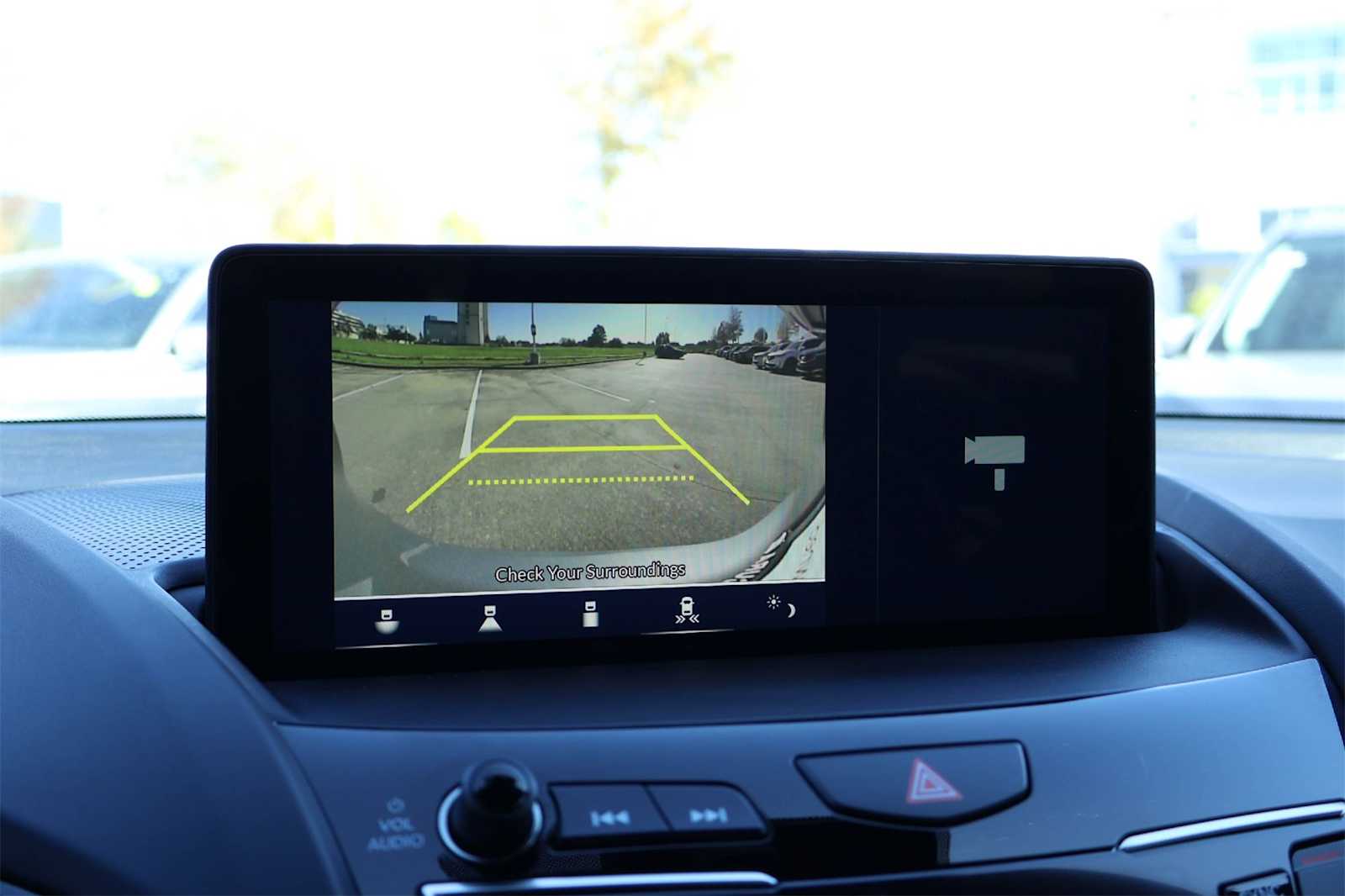 Thumbnail: 2025 Acura RDX - 27