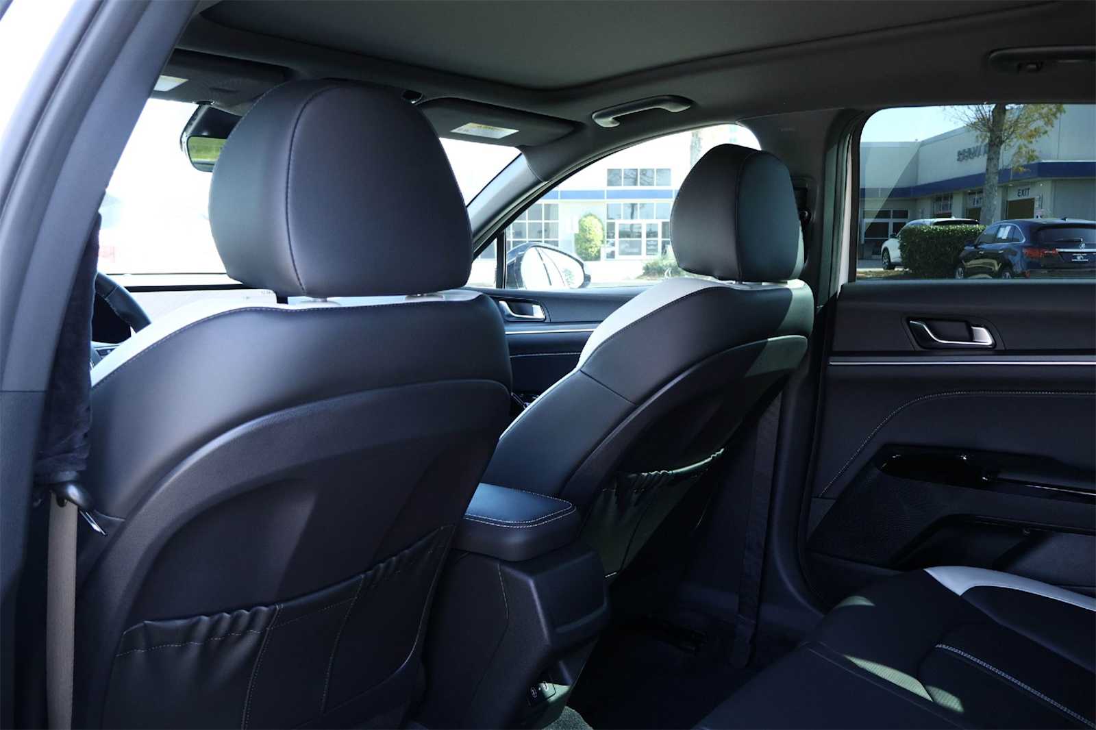 Thumbnail: 2025 Kia K5 - 12