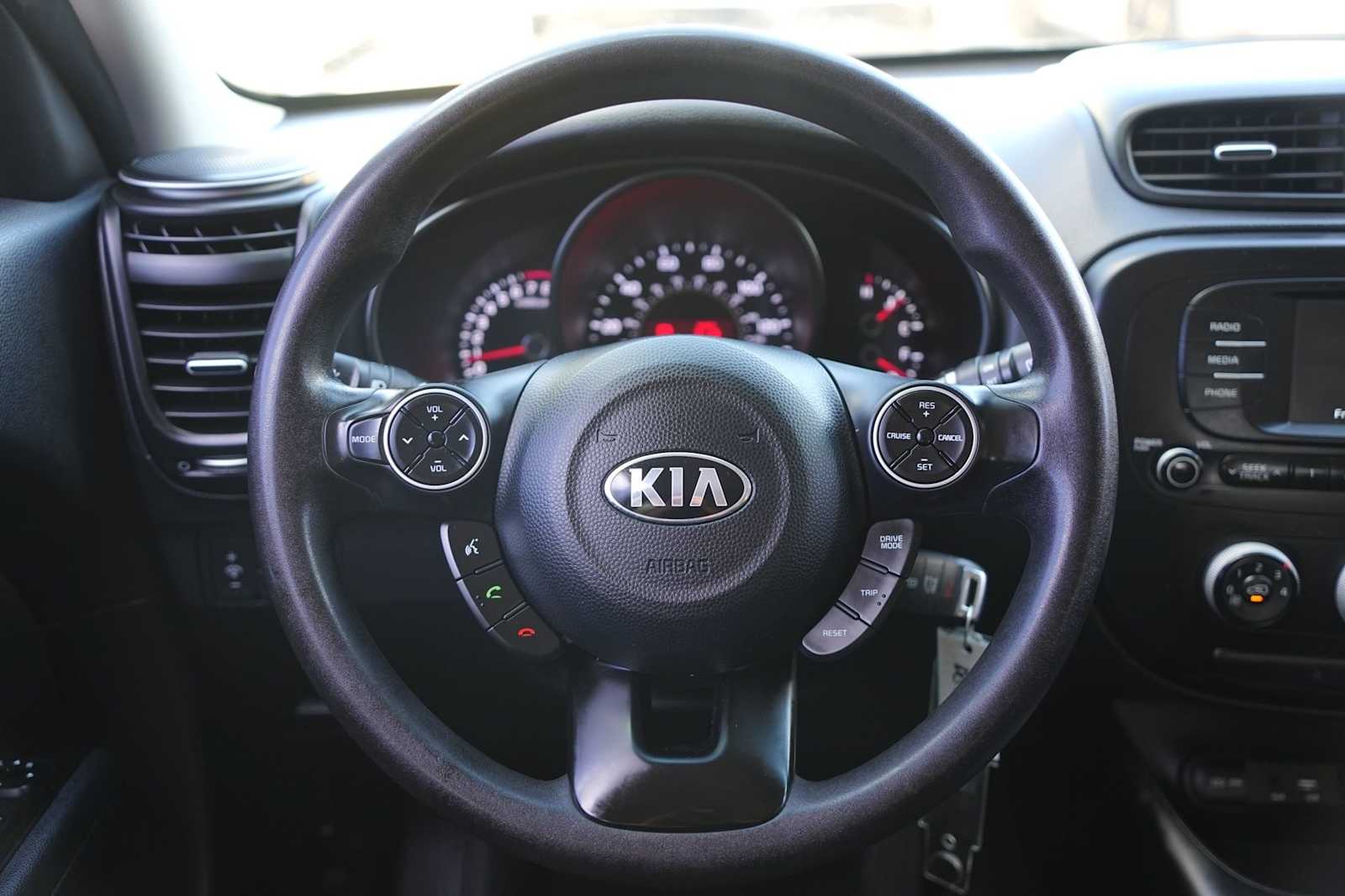 Thumbnail: 2017 Kia Soul - 15