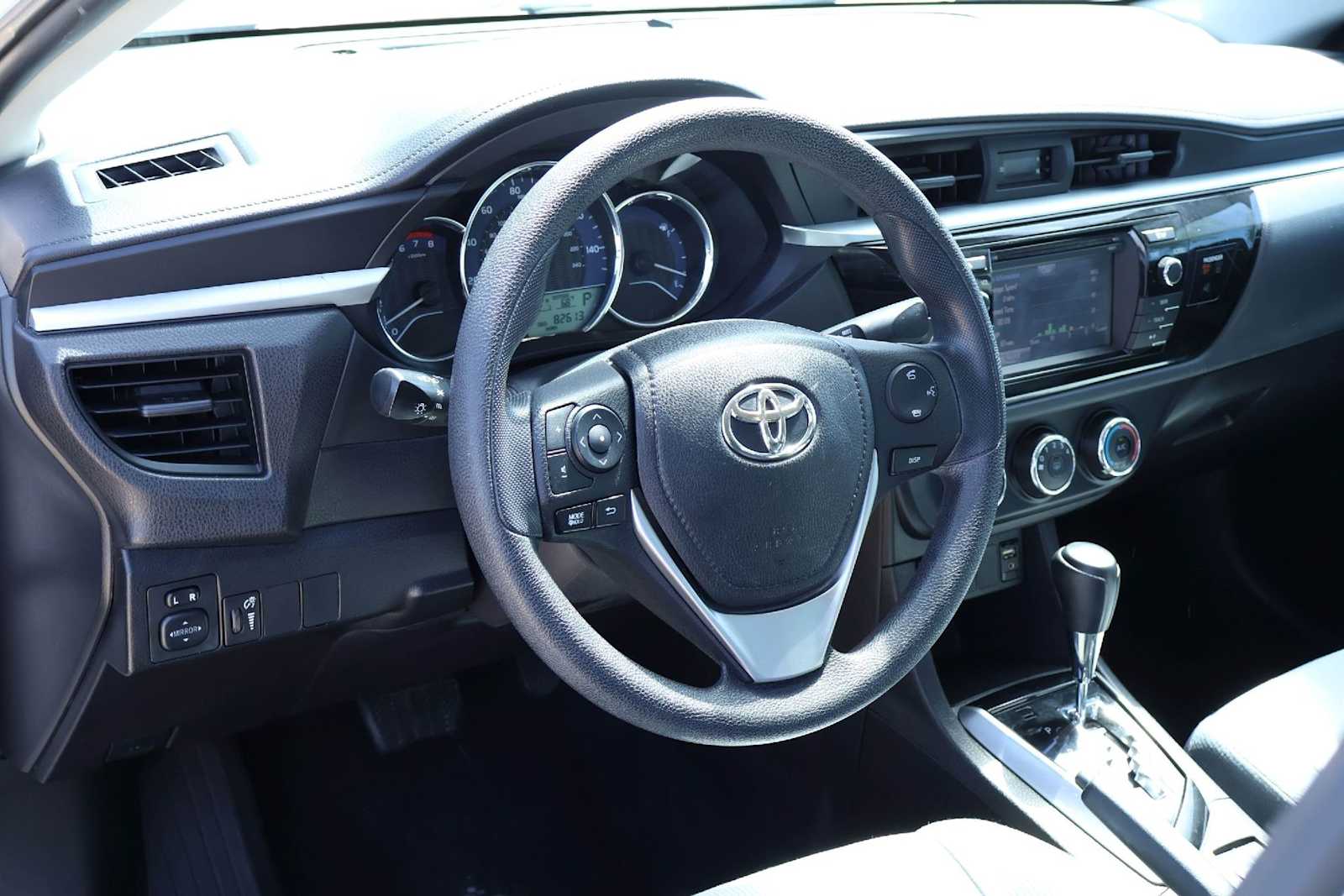 Thumbnail: 2016 Toyota Corolla - 2