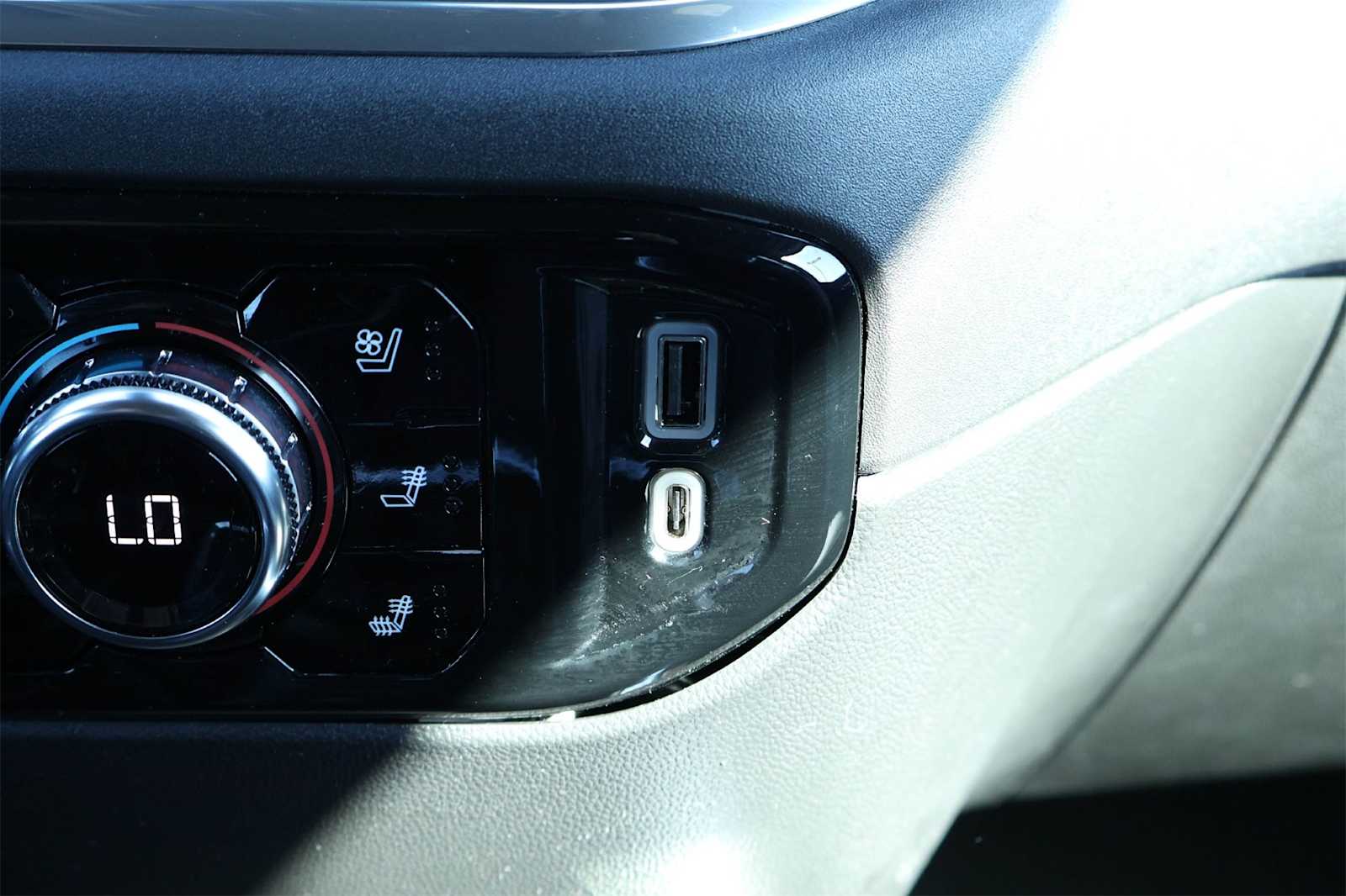 Thumbnail: 2023 GMC Sierra 1500 - 27