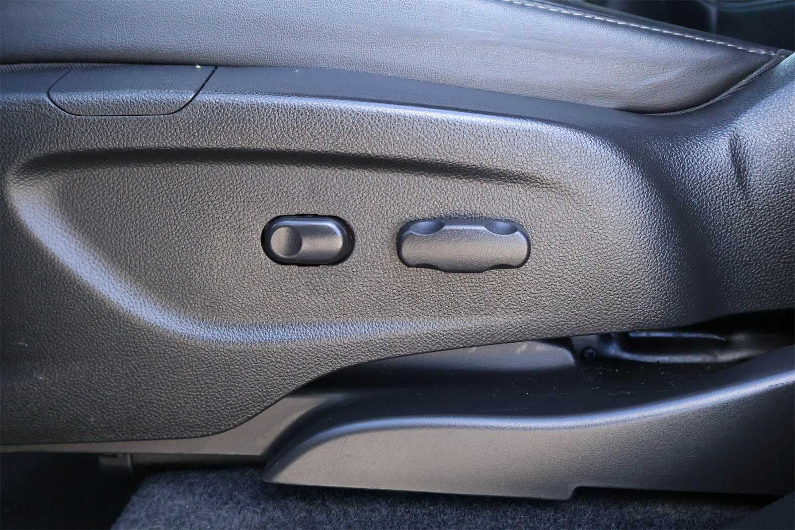 Thumbnail: 2018 Buick Encore - 24