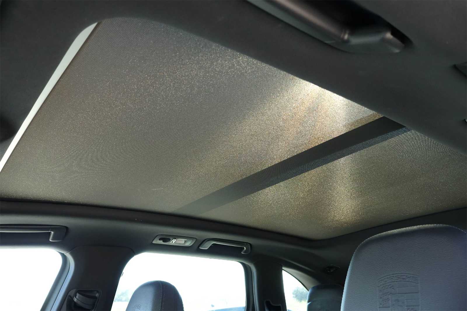 Thumbnail: 2014 Porsche Cayenne - 28