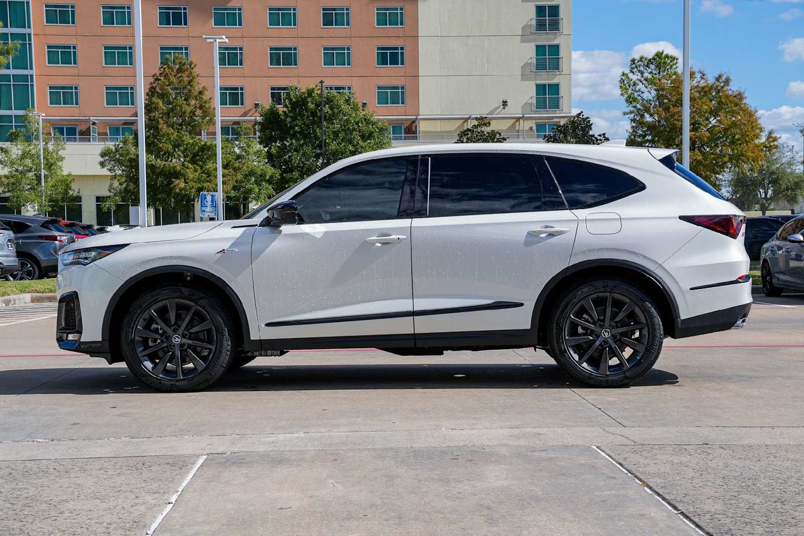 Thumbnail: 2026 Acura MDX - 3