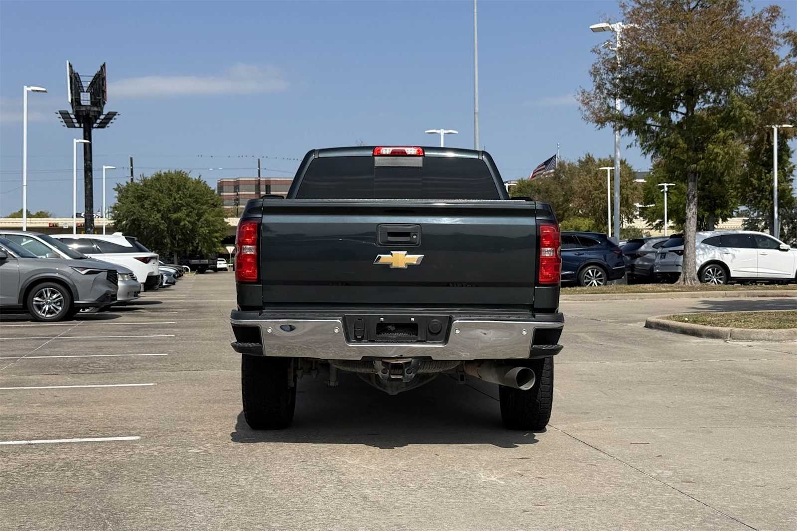 Thumbnail: 2017 Chevrolet Silverado 2500 - 5