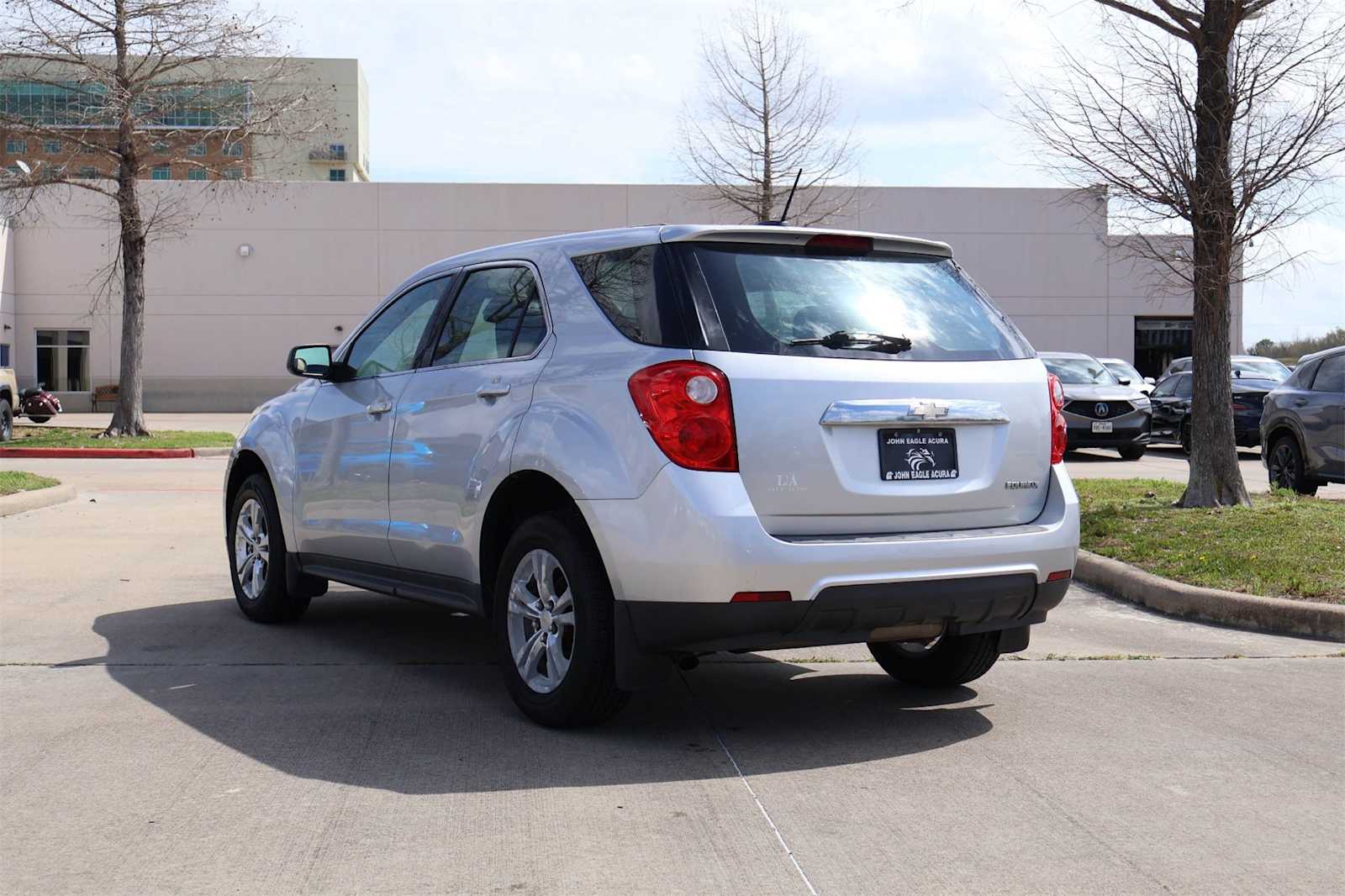 Thumbnail: 2015 Chevrolet Equinox - 4