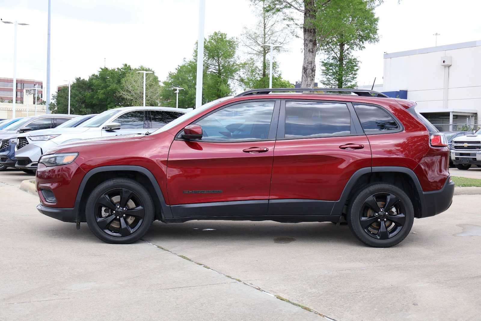 Thumbnail: 2021 Jeep Cherokee - 3