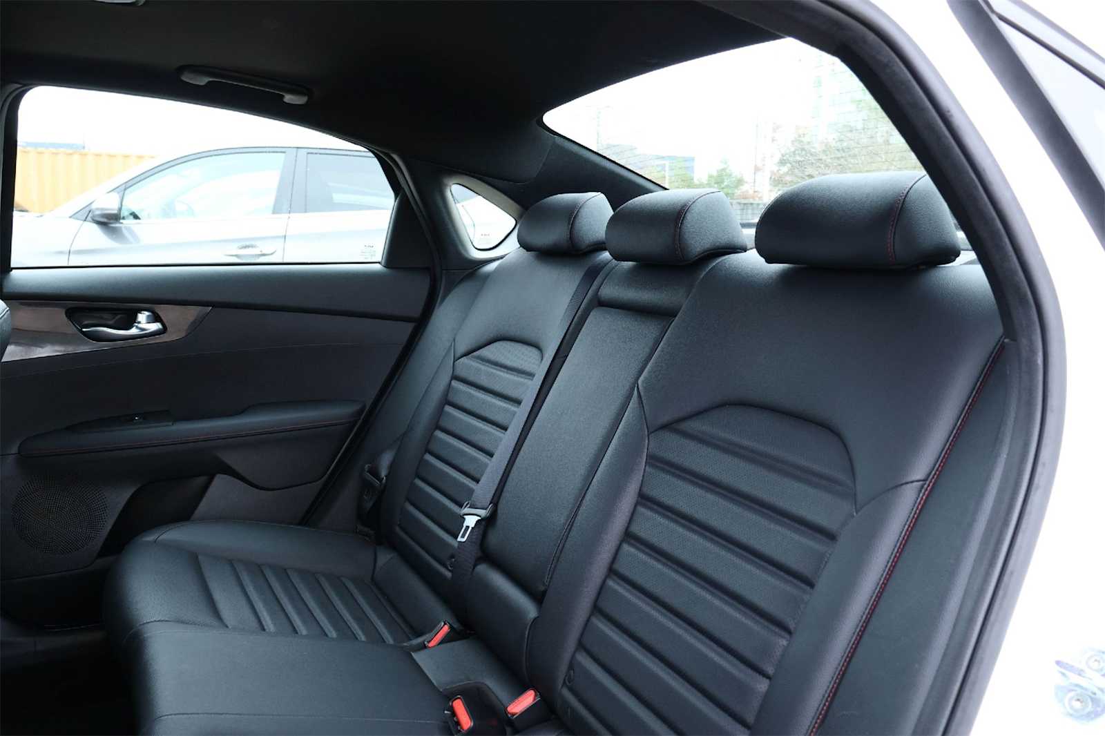 Thumbnail: 2022 Kia Forte - 13