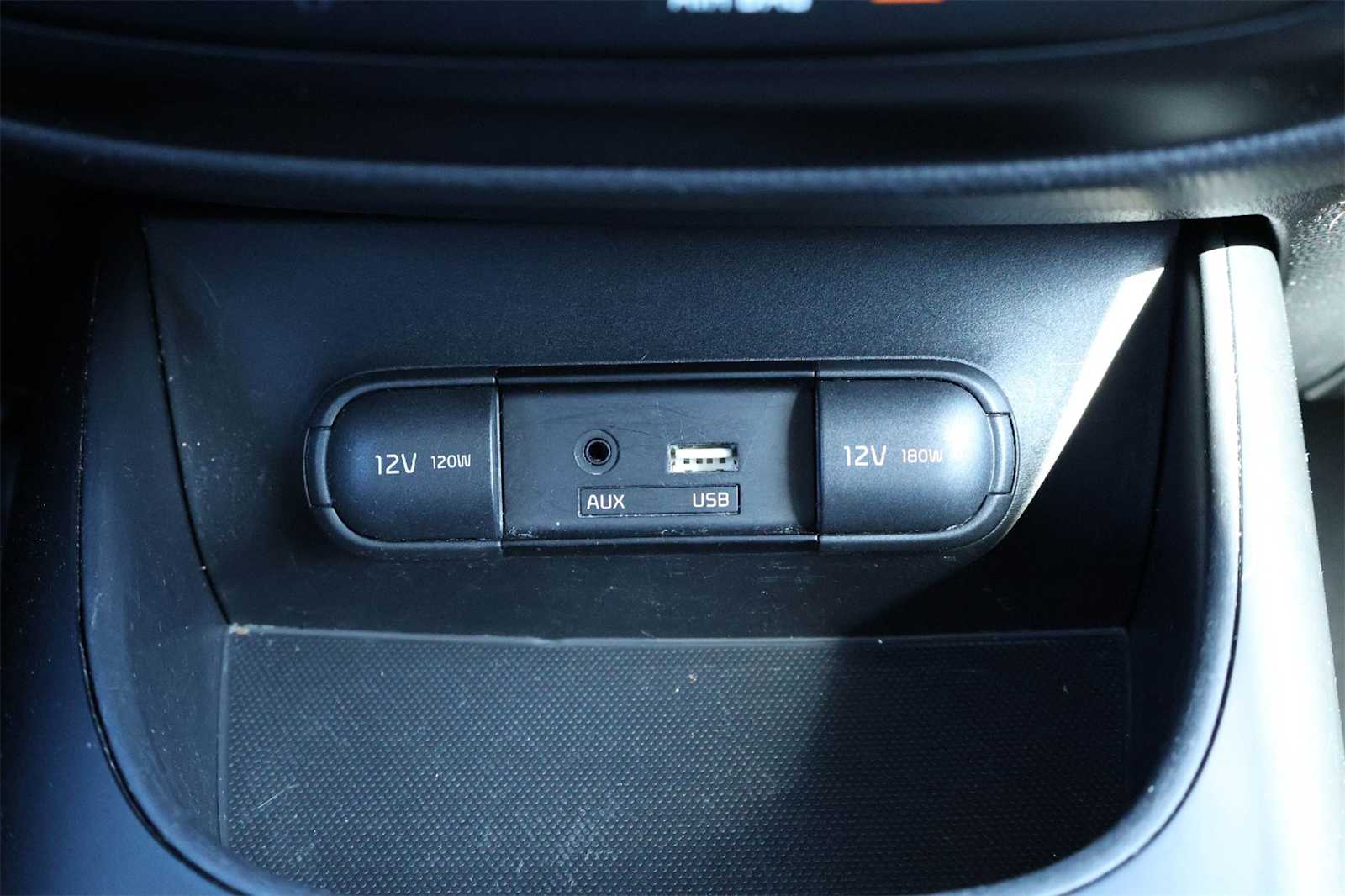 Thumbnail: 2017 Kia Soul - 26