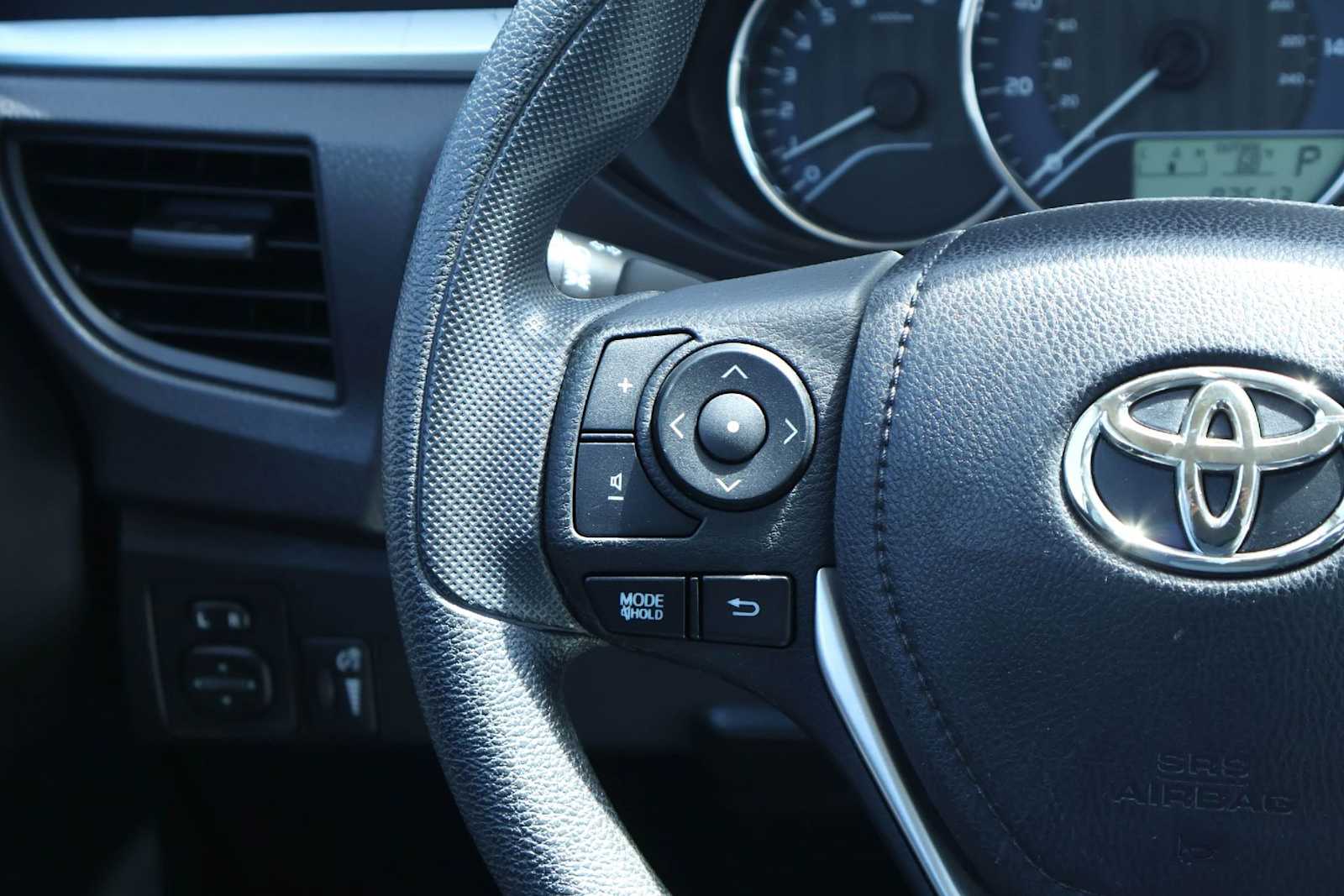 Thumbnail: 2016 Toyota Corolla - 22