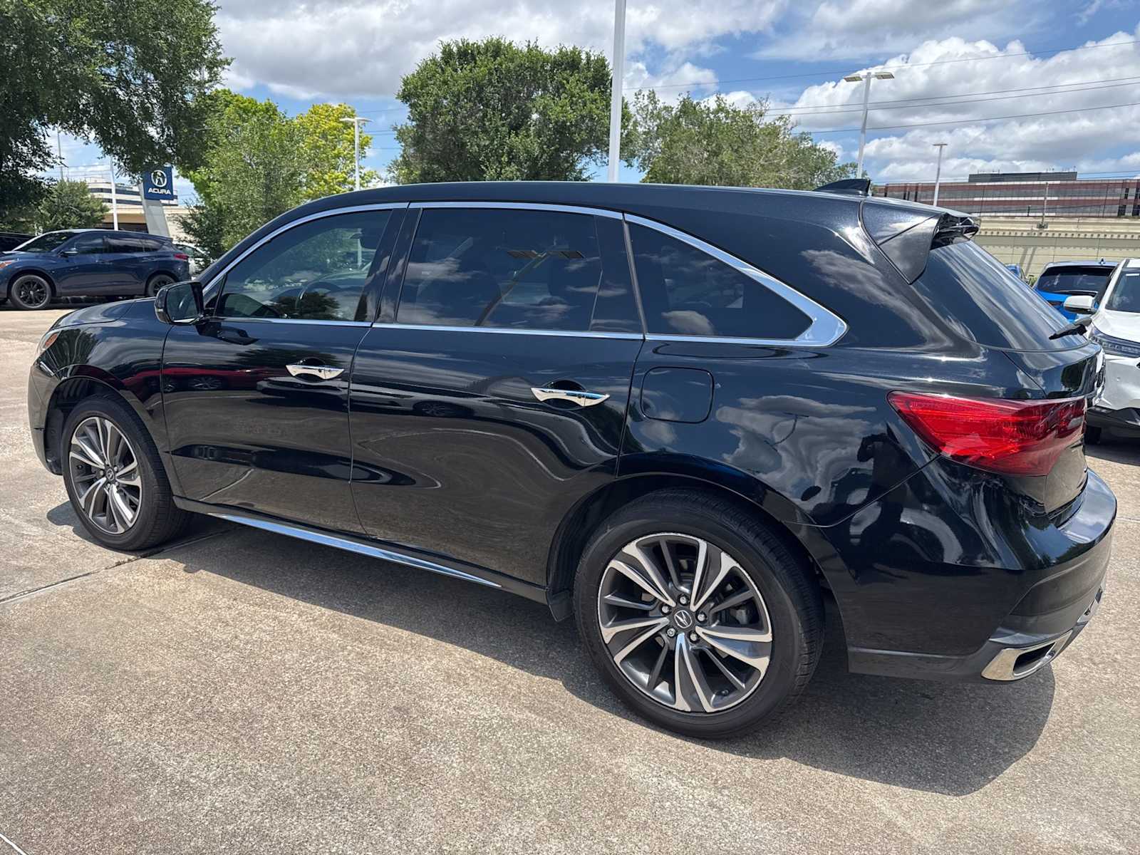 Thumbnail: 2019 Acura MDX - 3