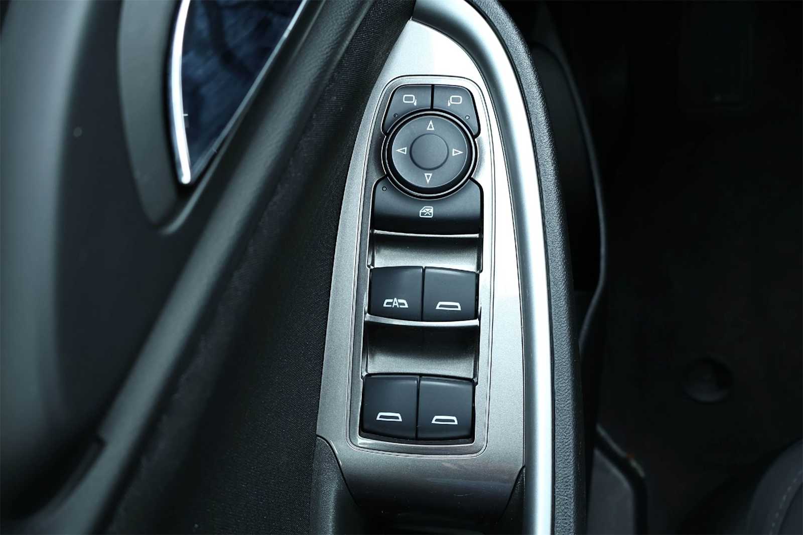 Thumbnail: 2023 Chevrolet Malibu - 28