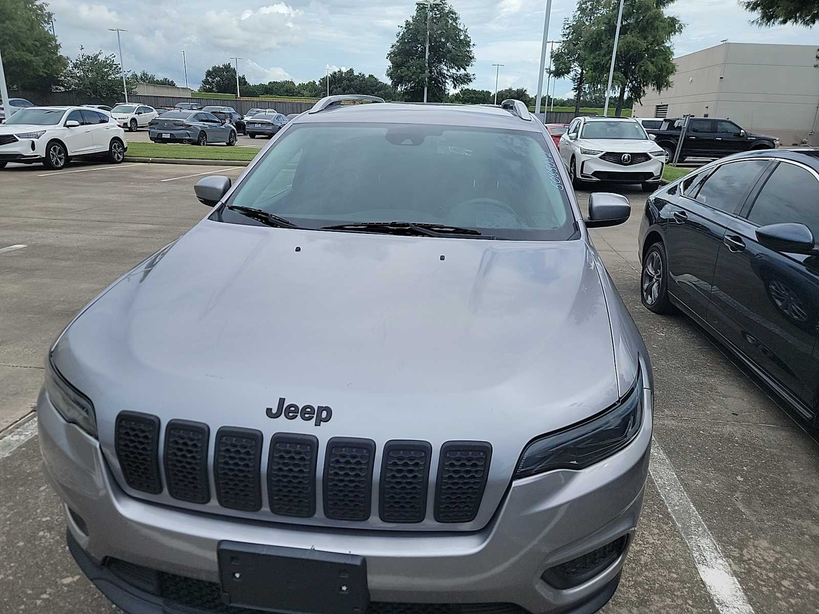 Thumbnail: 2020 Jeep Cherokee - 2