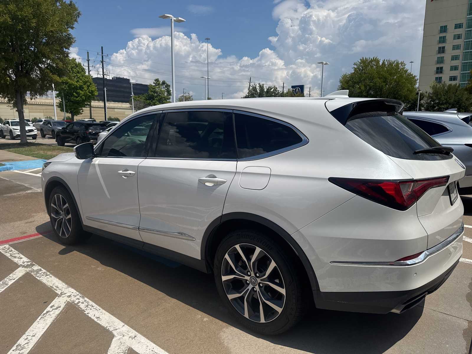 Thumbnail: 2023 Acura MDX - 5