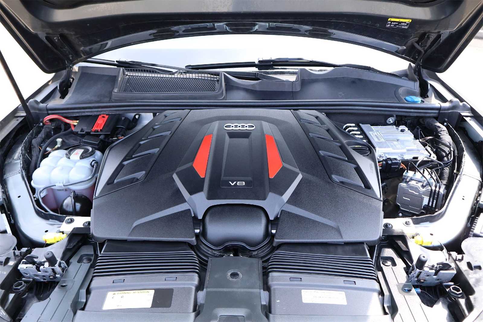 Thumbnail: 2024 Audi SQ7 - 9