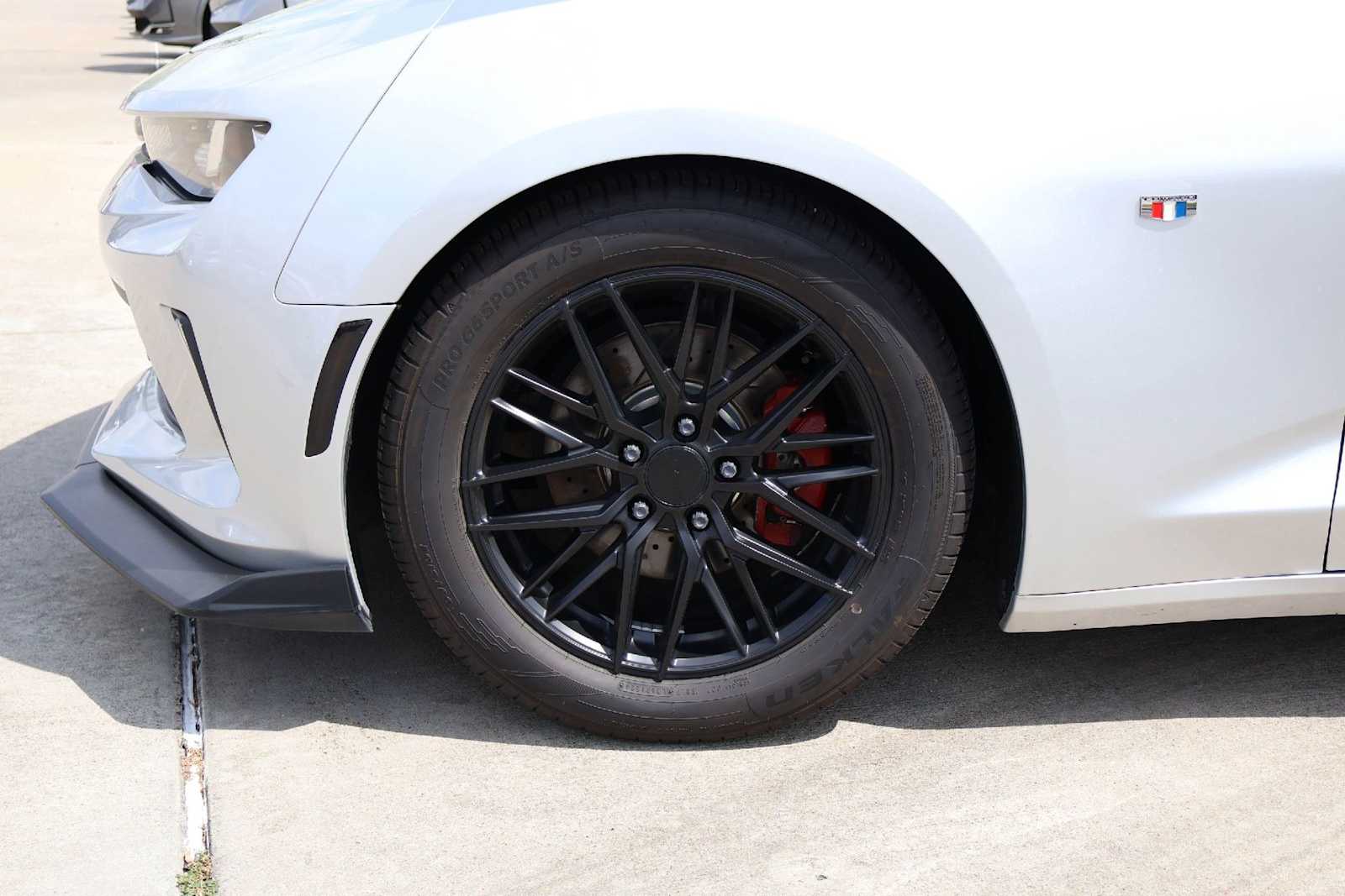 Thumbnail: 2018 Chevrolet Camaro - 8