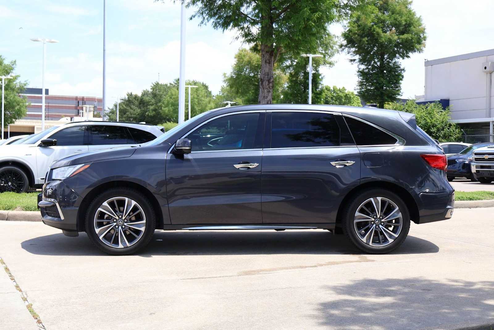 Thumbnail: 2019 Acura MDX - 3