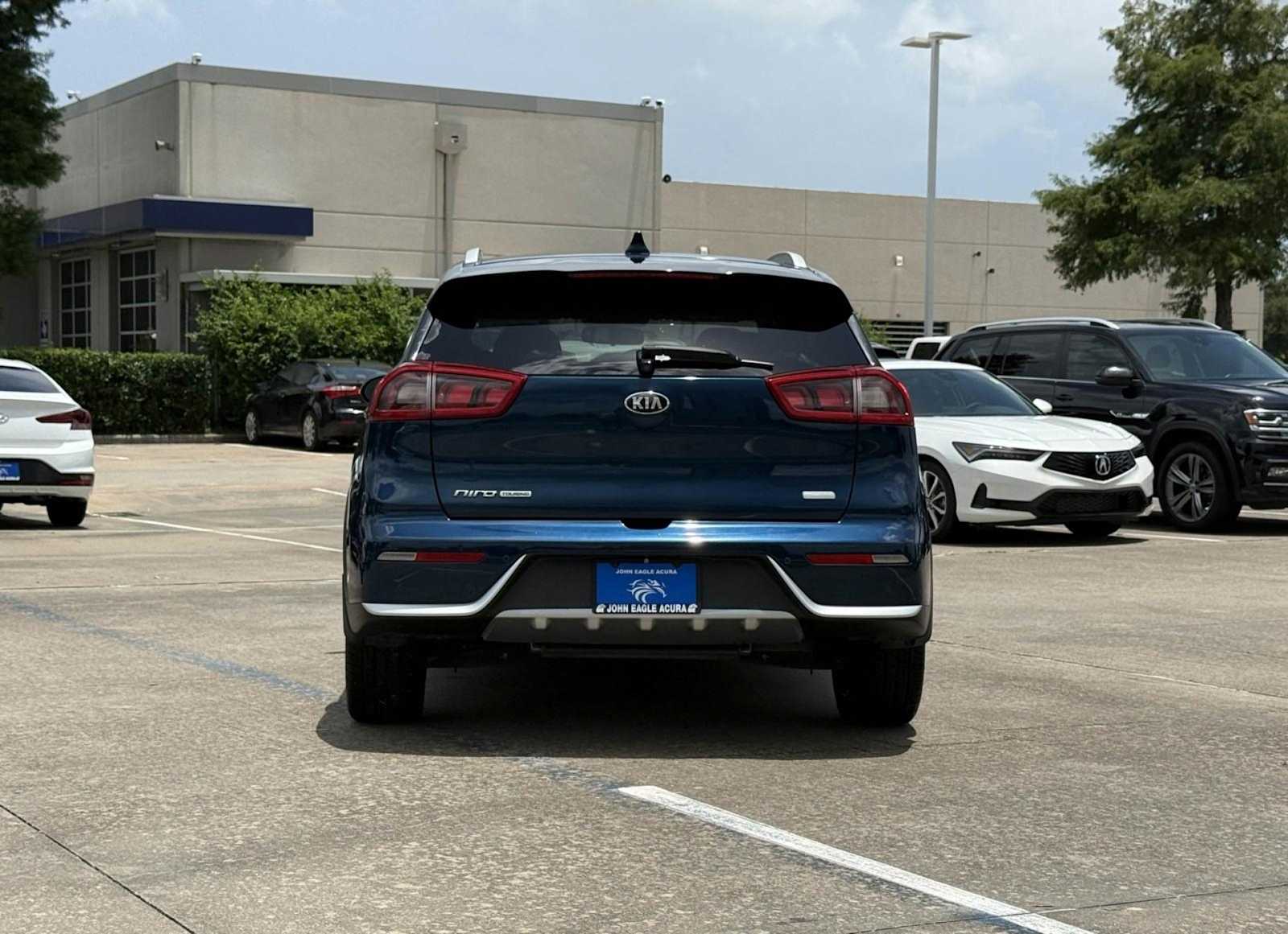 2017 Kia Niro Touring 5