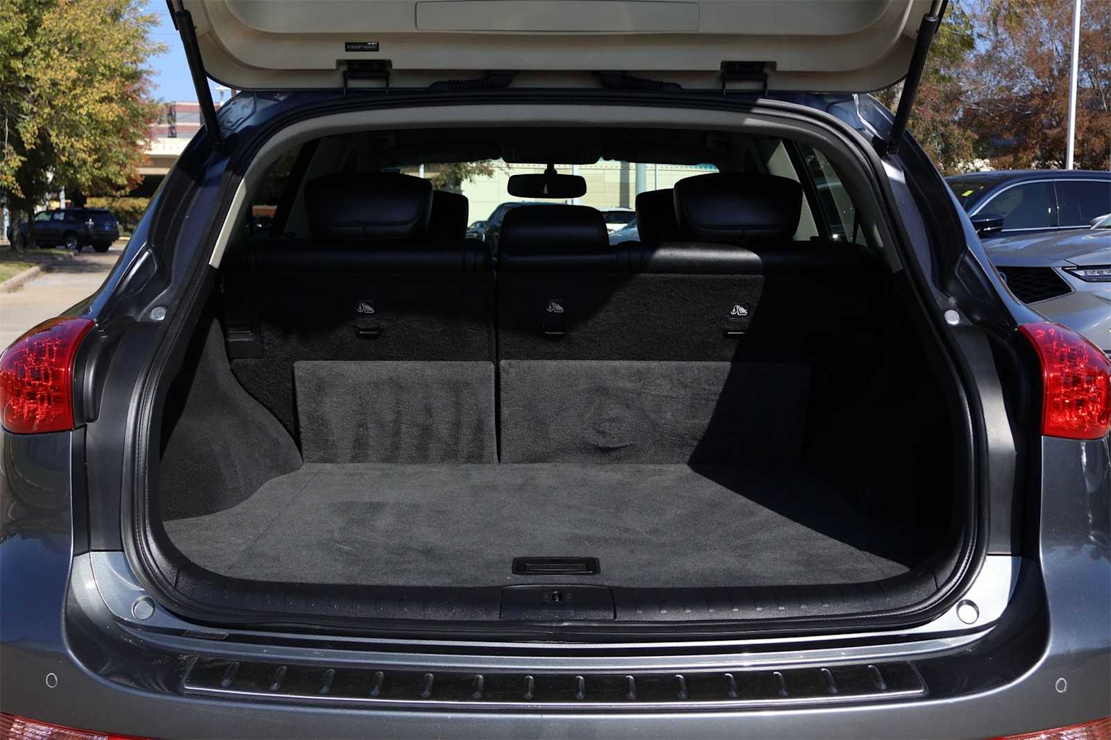 Thumbnail: 2017 INFINITI QX50 - 19